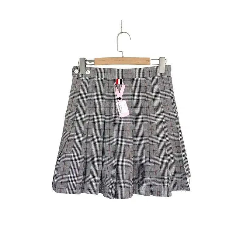Thom Browne Thom Browne Gray Women's Pleated Skirt . Size 26" / US 2 / IT 38 - 2 Thumbnail