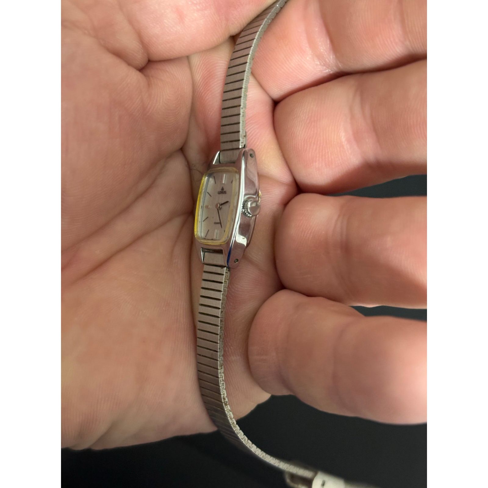 (di)vision Vintage Lorus V235-5060 Silver Tone Womens Watch. New Batt. Size ONE SIZE - 4 Thumbnail