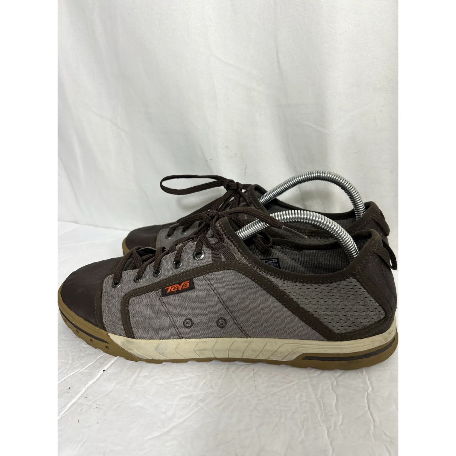 Teva VINTAGE Teva Ion Mask Mens 12 Water Sneaker Brown Rubber Spider Fabric Sneaker Men 12 Brown Spider Theme Teva Ion Mask Shoes Size US 12 / EU 45 - 6 Thumbnail