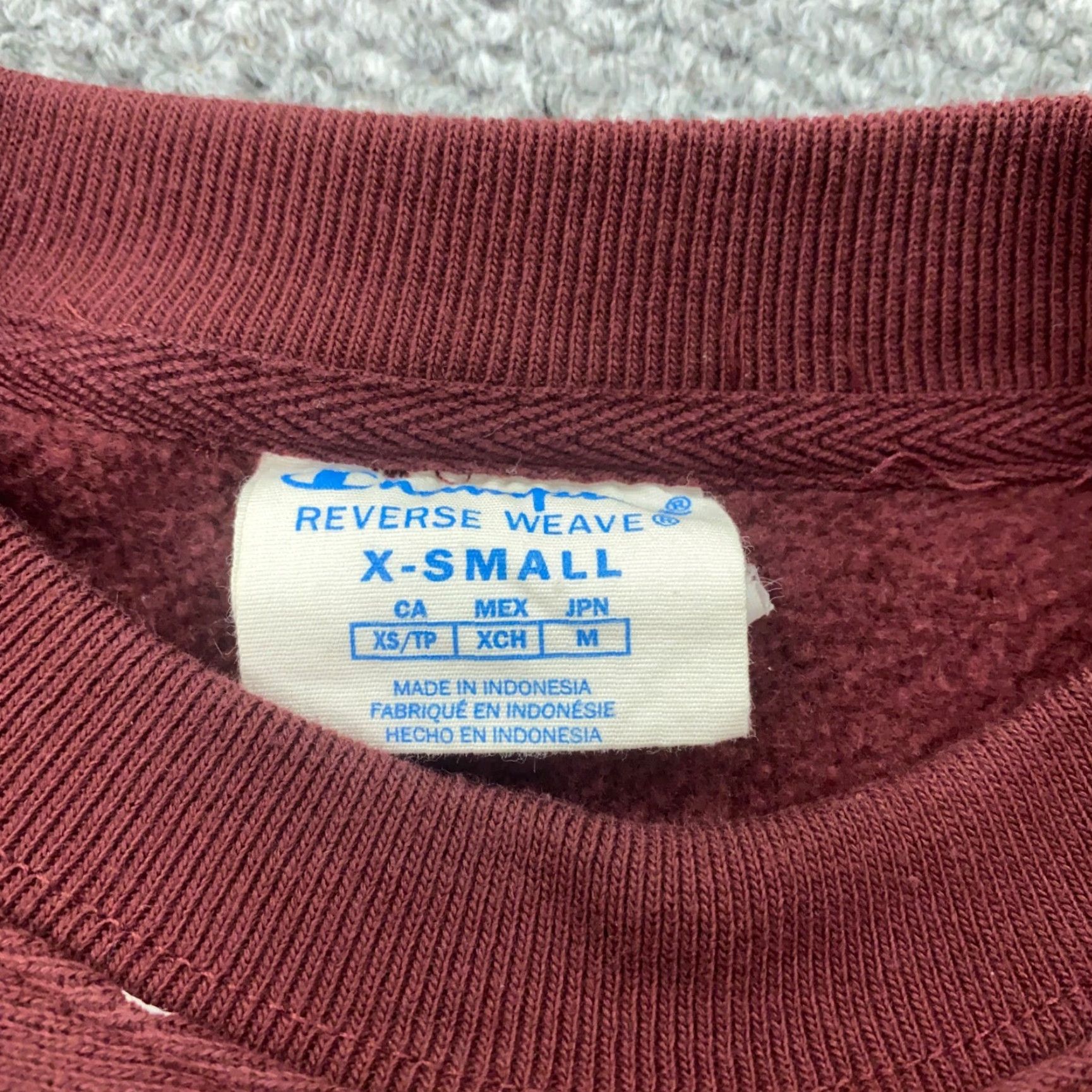 Champion Champion Sweatshirt XS Maroon Reverse Weave All Over Print Logo Crew Mens Size US XS / EU 42 / 0 - 4 Thumbnail