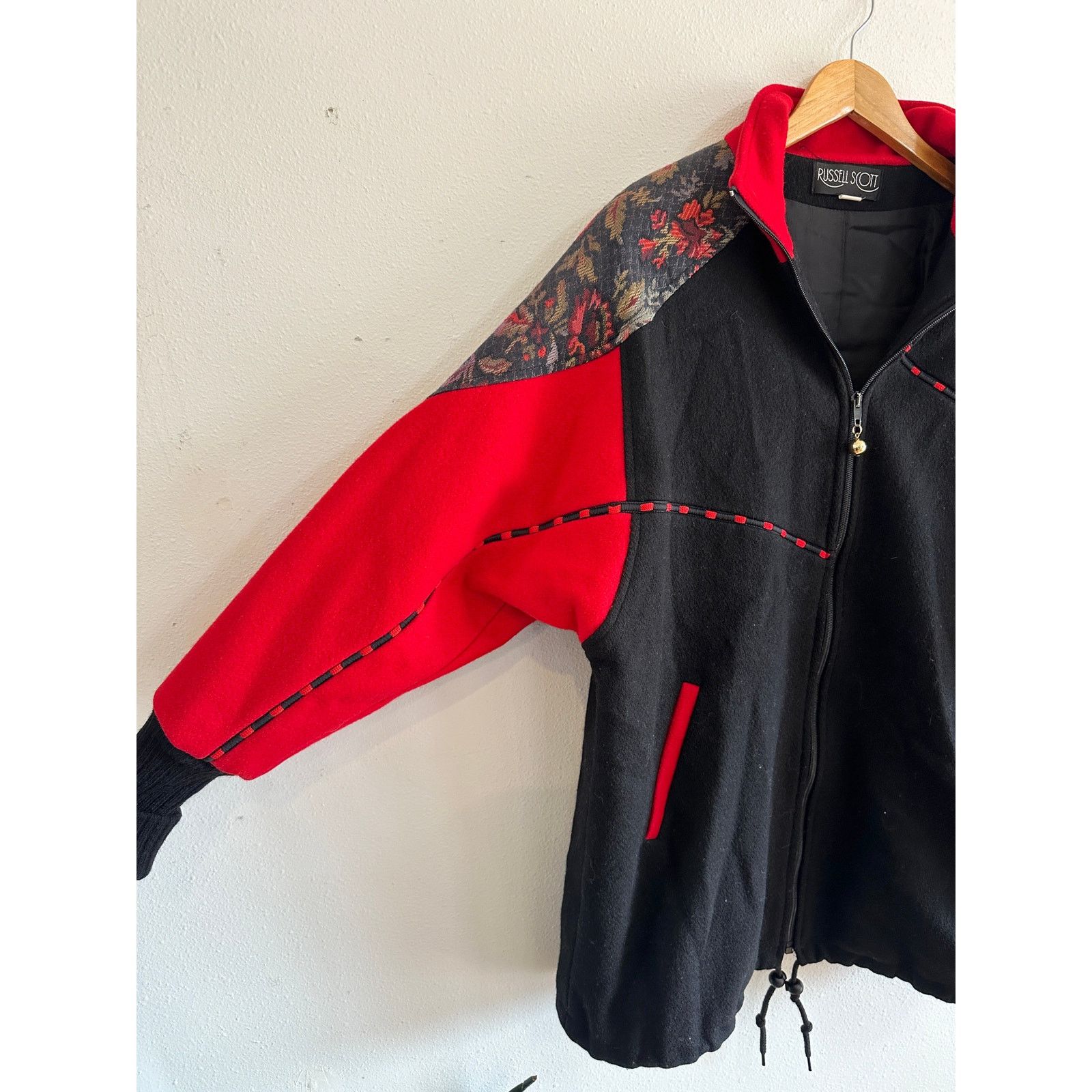 Vintage 80’s Black & Red Tapestry Wool Coat Size XL / US 12-14 / IT 48-50 - 5 Thumbnail