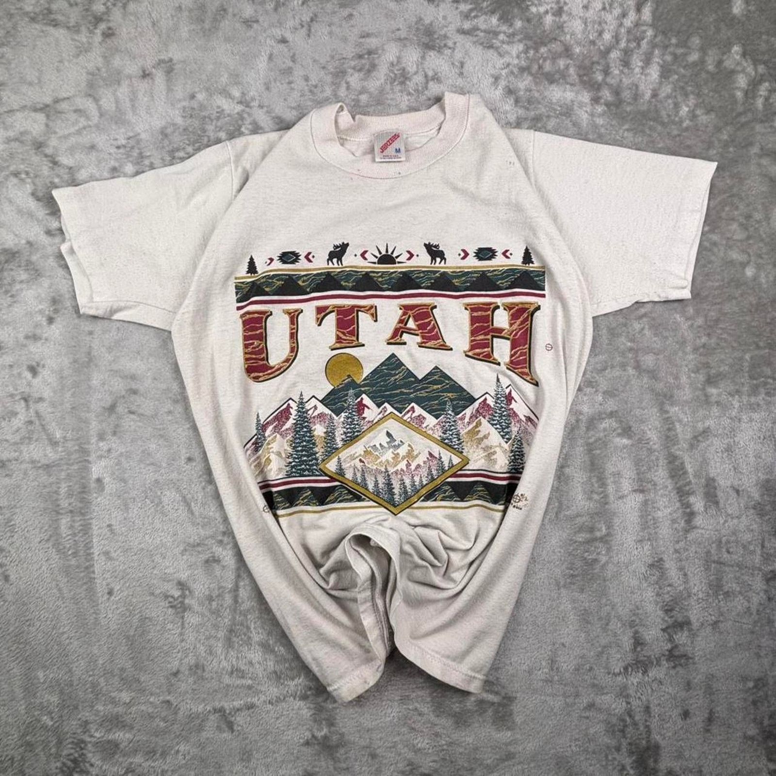 Jerzees VTG Jerzees Utah Black Hills South Dakota tshirt mens M Size US M / EU 48-50 / 2 - 1 Thumbnail
