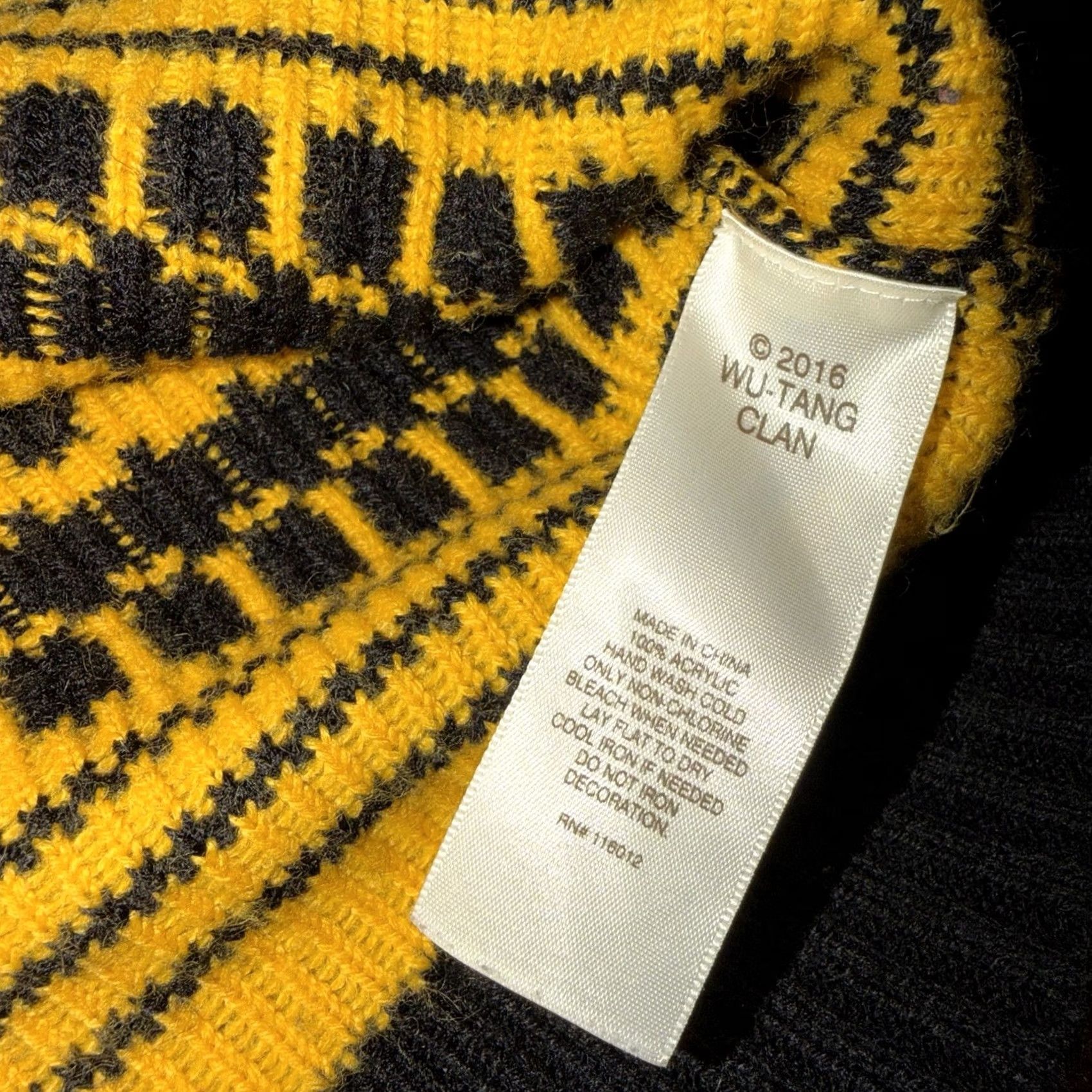 Vintage WU-TANG Clan Sweater Knit Mens Medium Black Yellow Killa Bees 2016 Black Yellow Size US M / EU 48-50 / 2 - 5 Thumbnail