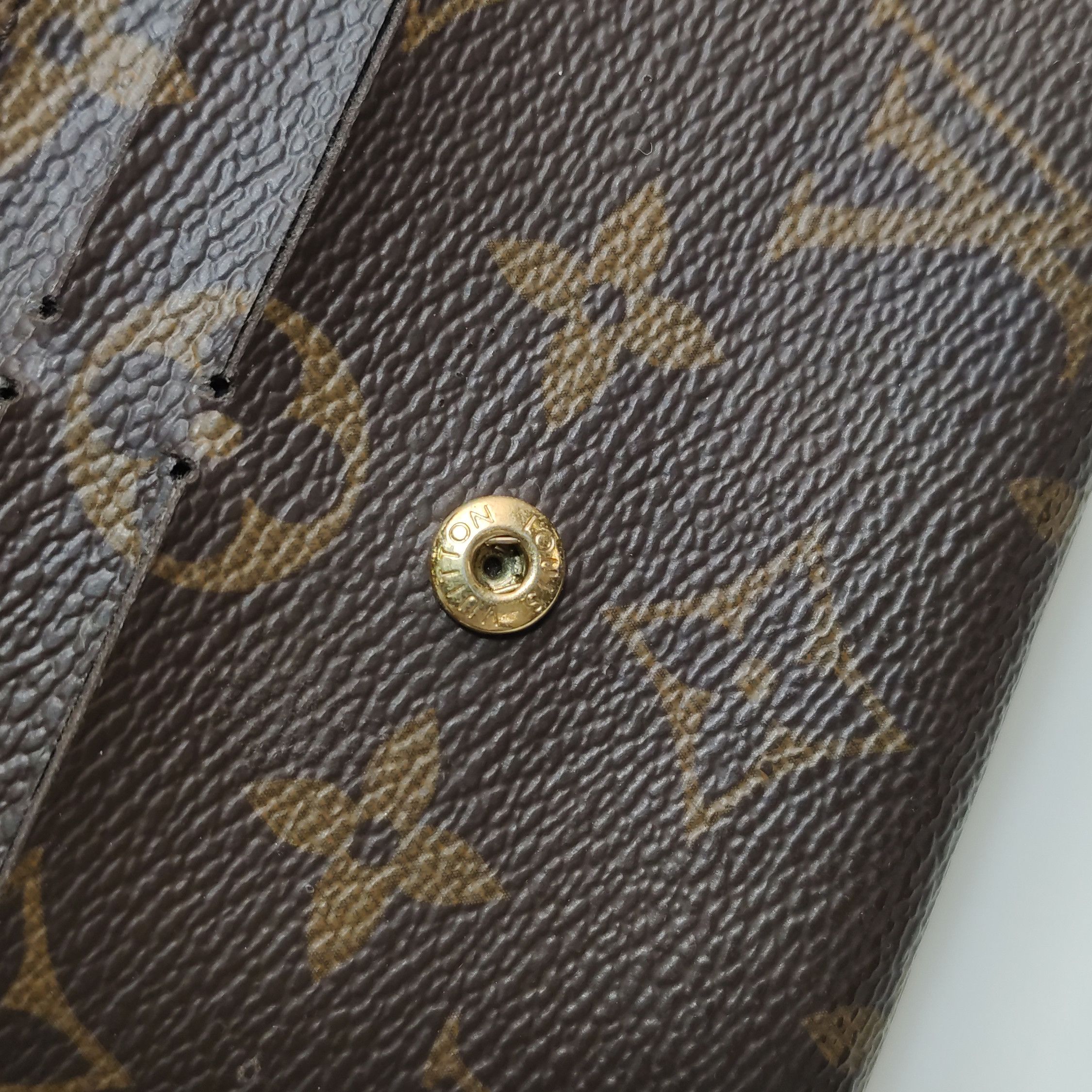 Louis Vuitton Louis Vuitton (LV) Emilie leather Monogram print snap walle Size ONE SIZE - 4 Thumbnail