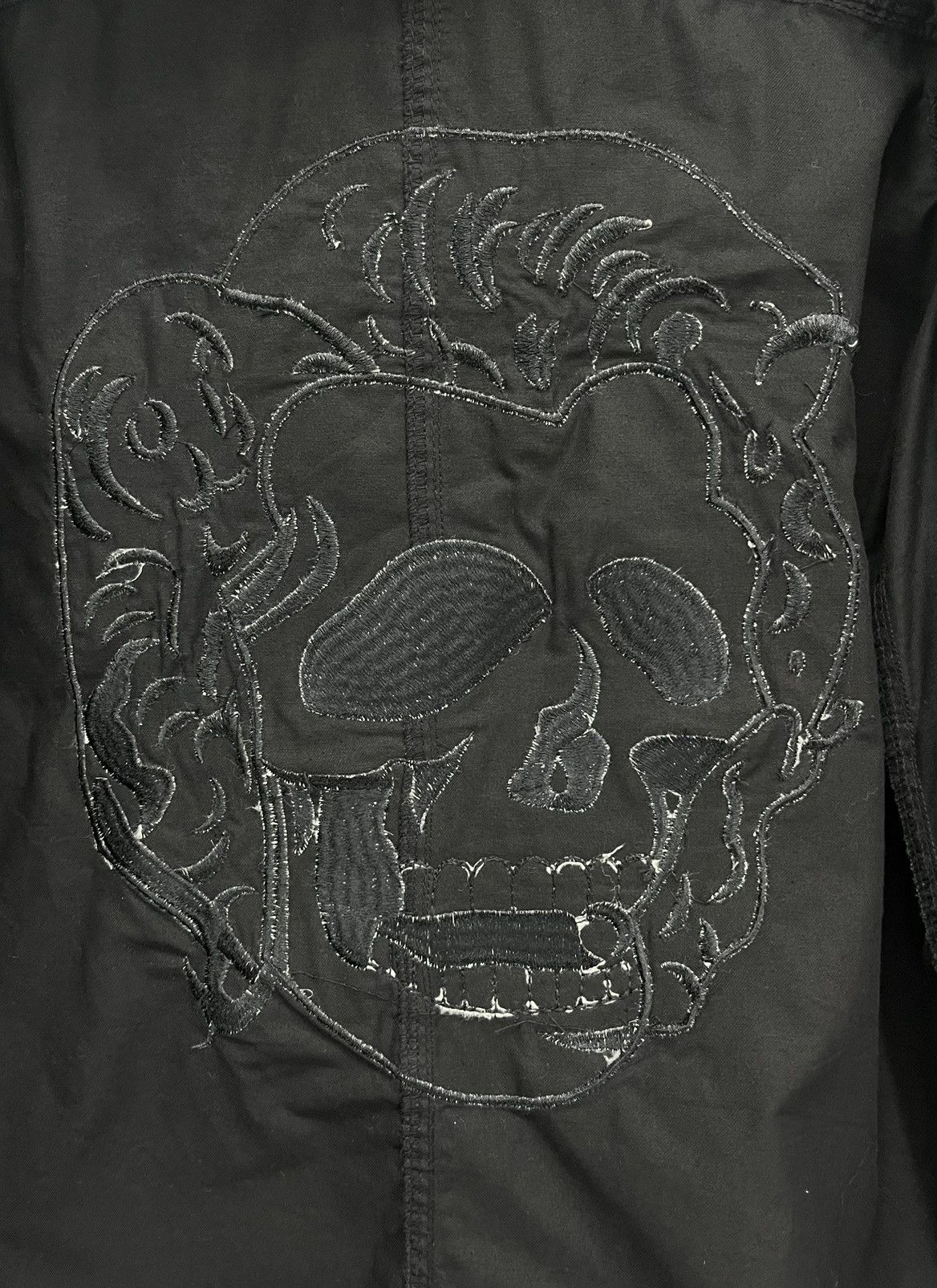 If Six Was Nine GLADNEWS Punk Gothic “ART IS AMAZING” Big Embroidery Skull💀 Size US S / EU 44-46 / 1 - 9 Thumbnail