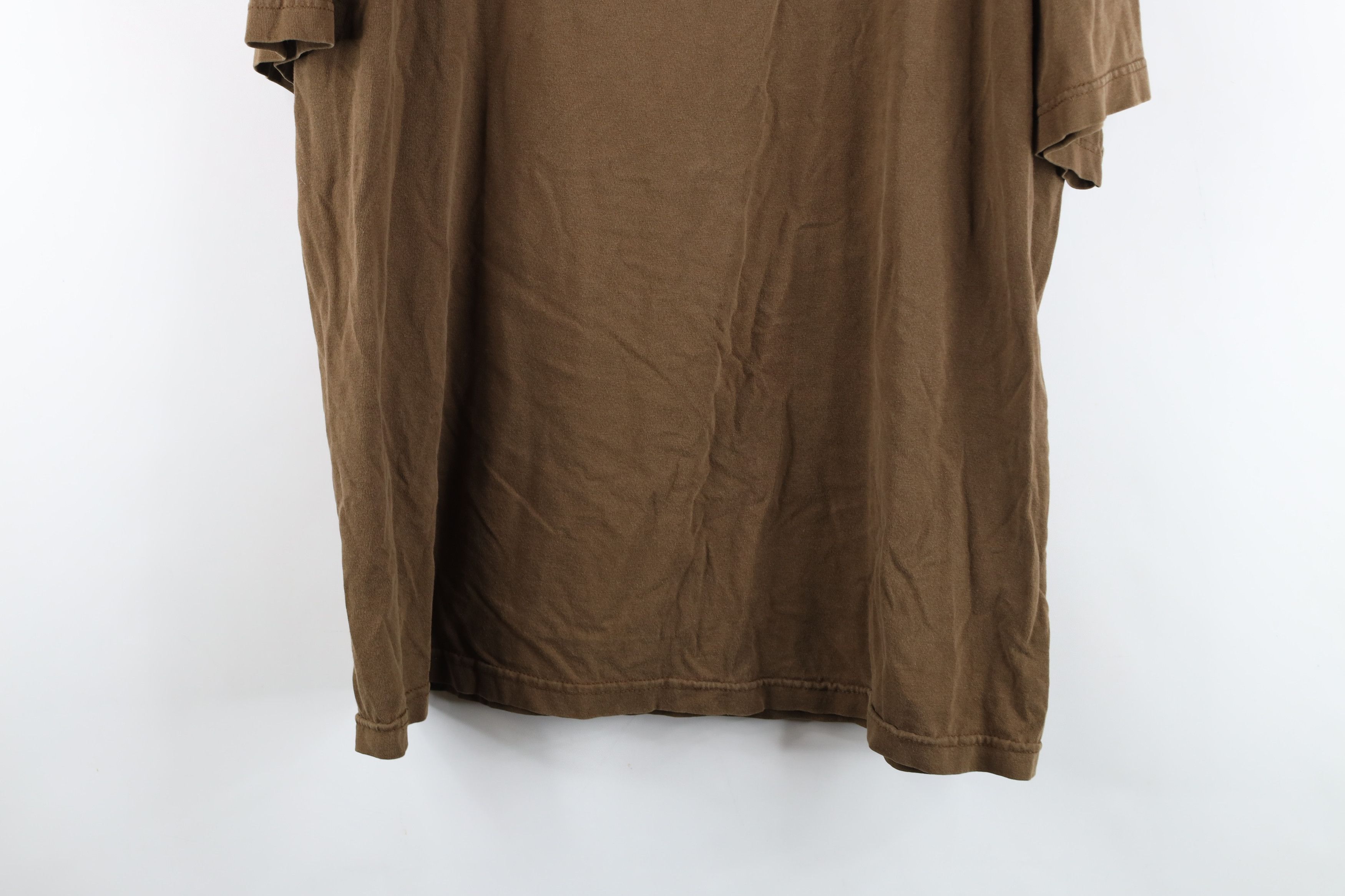 Vintage Vintage Y2K Python and the Holy Grail Movie T-Shirt Brown Size US XL / EU 56 / 4 - 15 Thumbnail