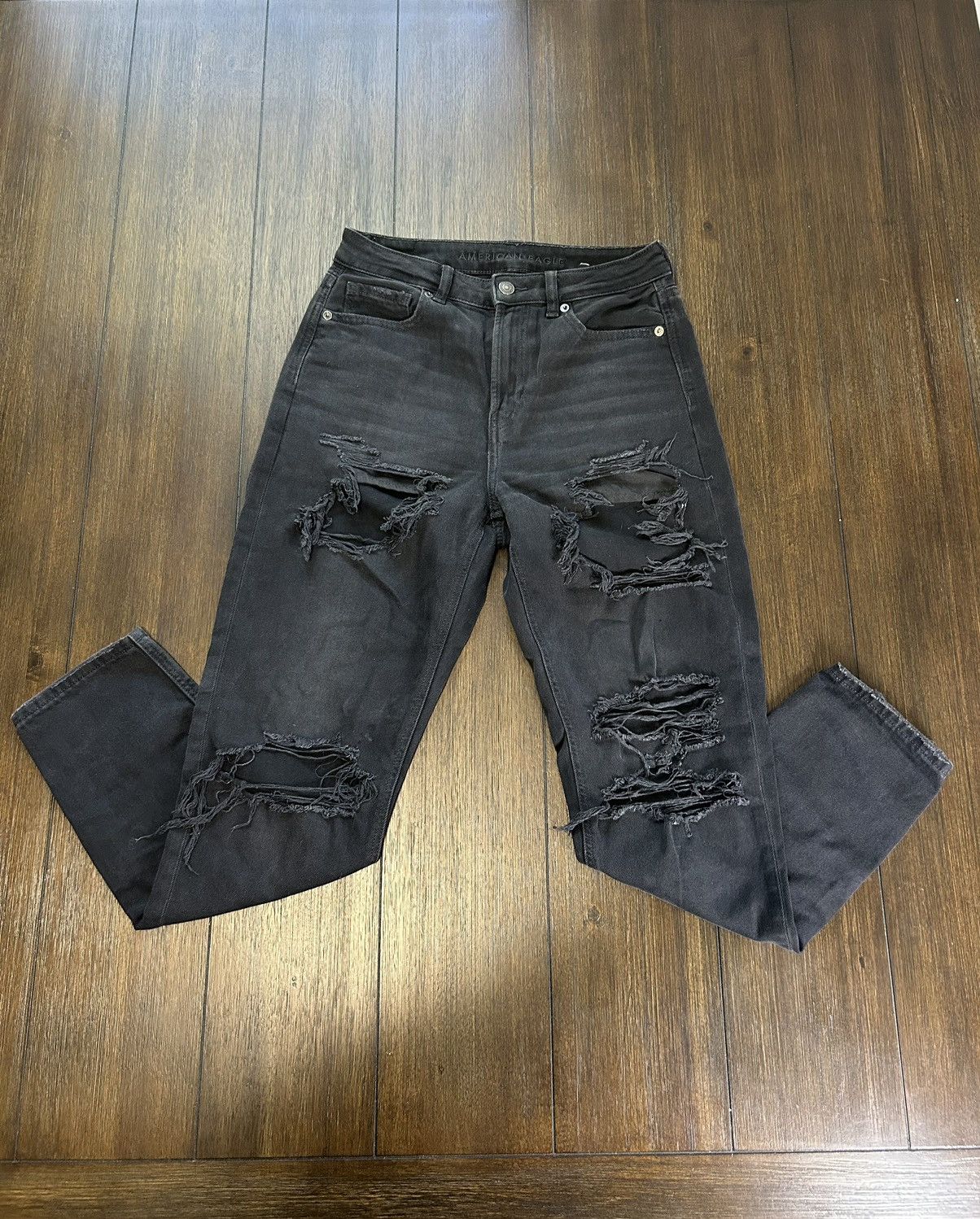 American Eagle Outfitters American Eagle Mom Jean Womens High Rise Distressed Size 26" / US 2 / IT 38 - 2 Thumbnail