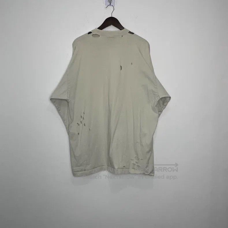 Balenciaga Balenciaga Double B Cracked Arc Logo Long Sleeve T-Shirt Size US M / EU 48-50 / 2 - 2 Thumbnail