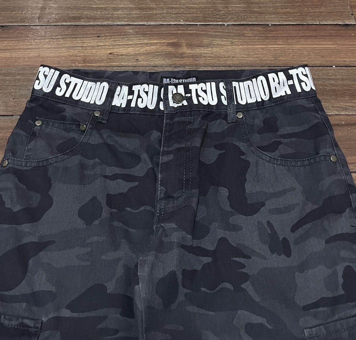 14th Addiction × Japanese Brand × Le Grande Bleu (L.G.B.) Vintage Japanese Brand Ba-Tsu Studio Tactical Pants 2000s Size US 29 - 3 Thumbnail
