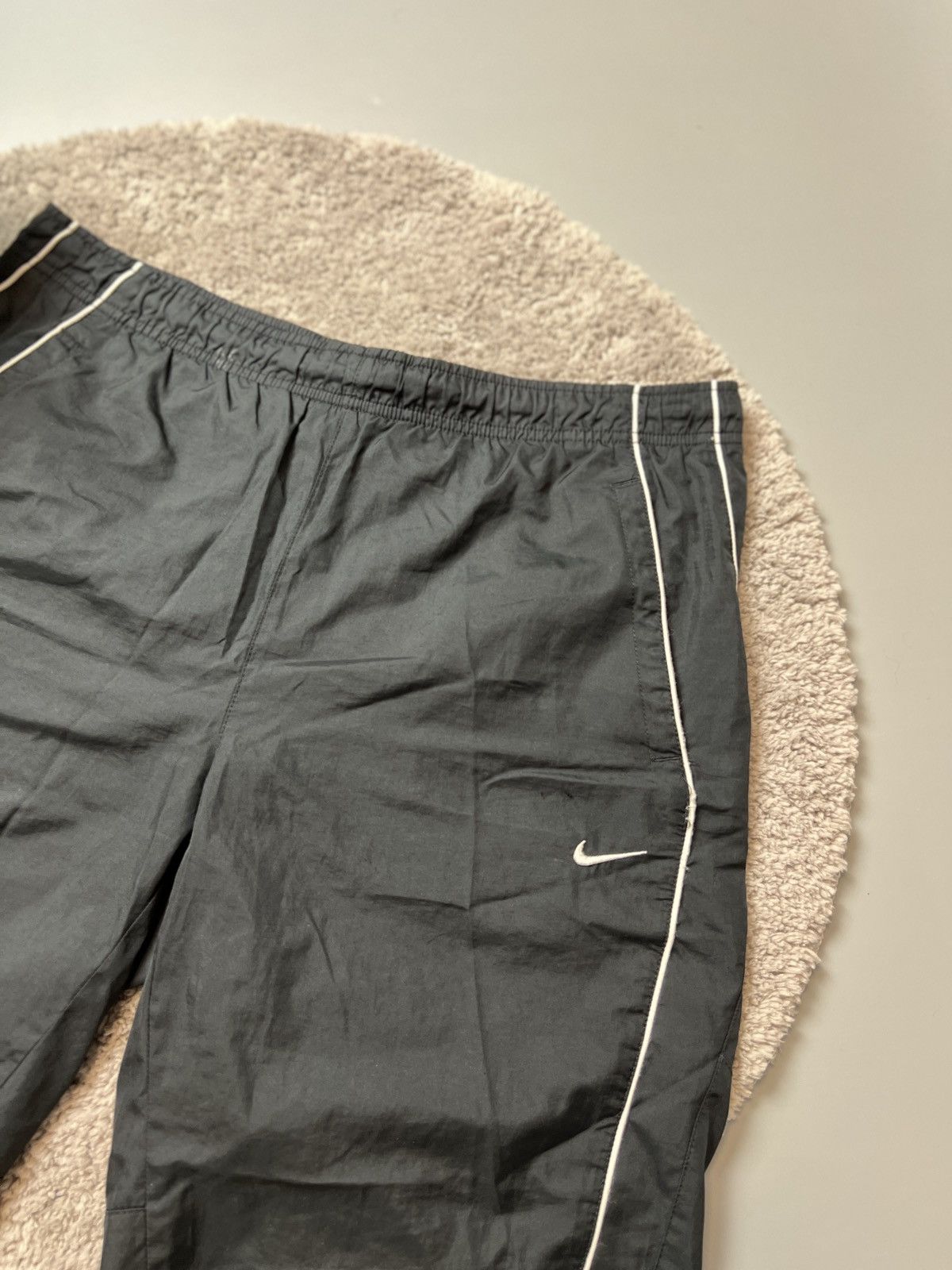 Nike × Vintage Vintage Nike Black Swoosh Y2K Graphic Shorts Size US 32 / EU 48 - 3 Thumbnail