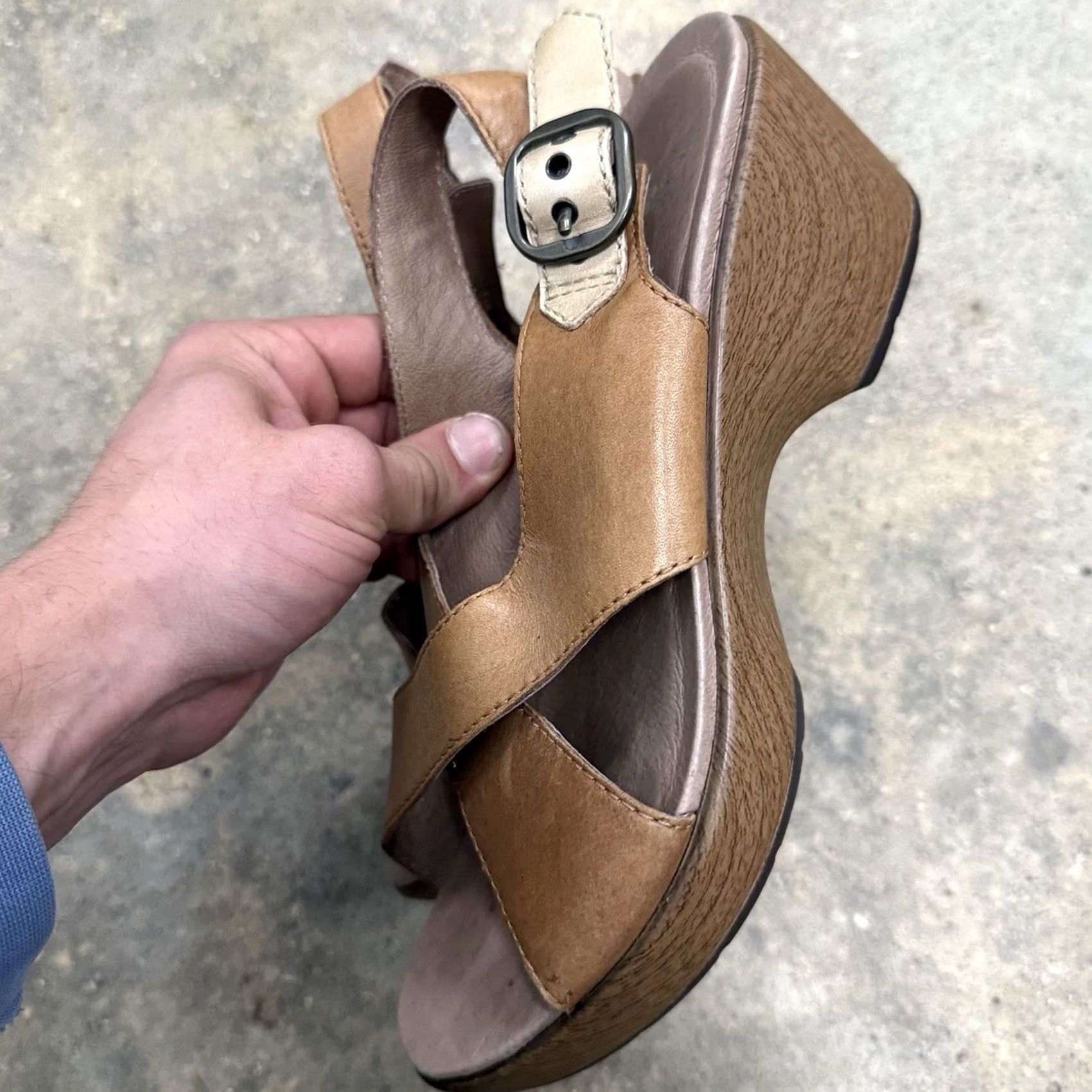 Dansko Dansko Jacinda Womens Sandal Slingback Buckle Leather Tan 7.5 EU38 Womens Shoes Buckle Closure Size US 8 / IT 38 - 6 Thumbnail