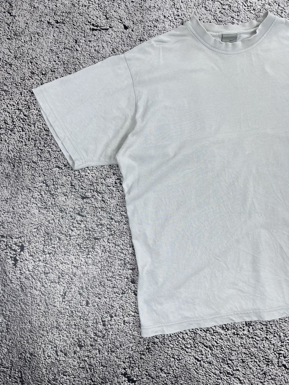 Nike Vintage Nike Logo Tee size XL Size US XL / EU 56 / 4 - 2 Thumbnail