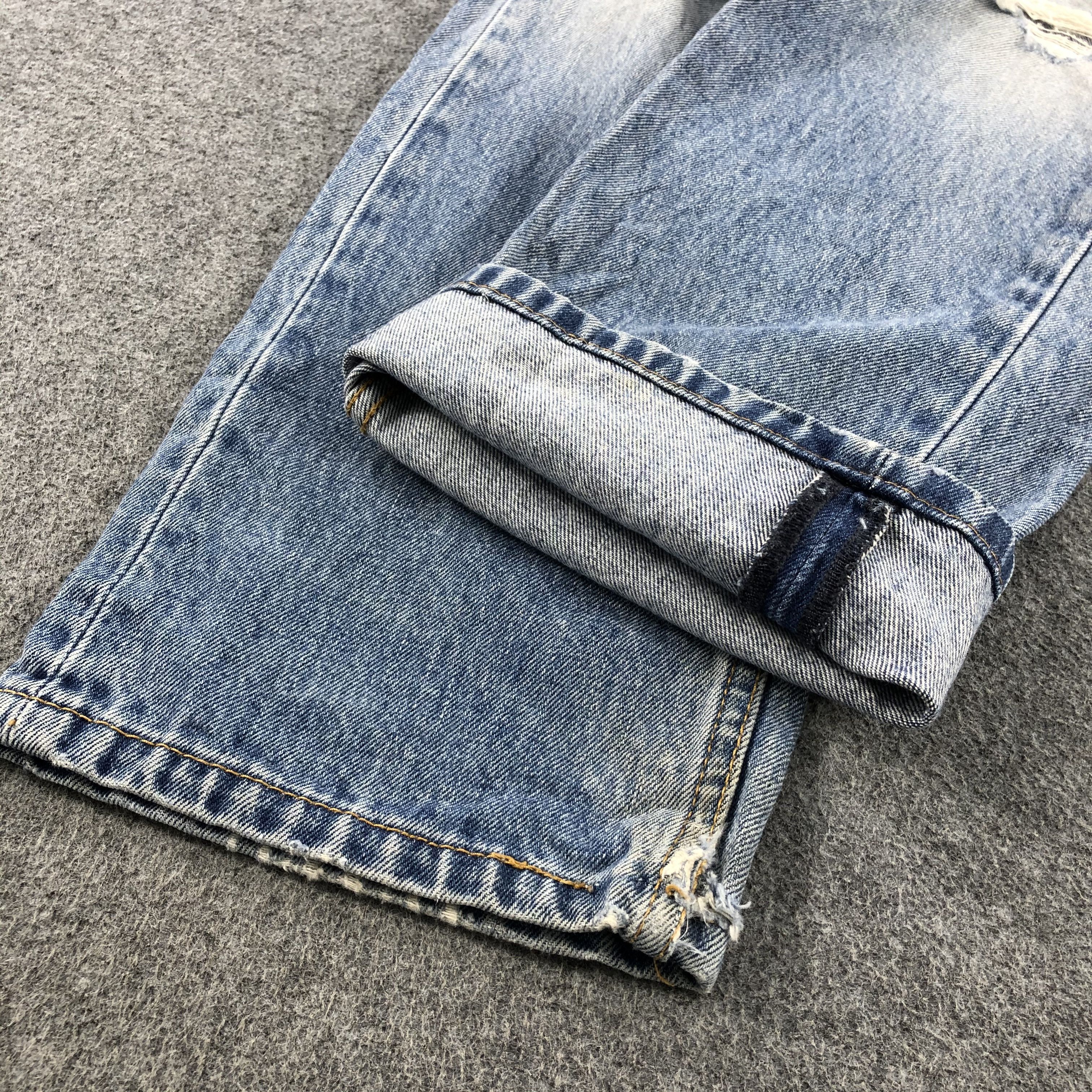 Levi's × Vintage Vintage Blue Wash Levis 505 Jeans-JM1955 Size US 31 - 7 Thumbnail