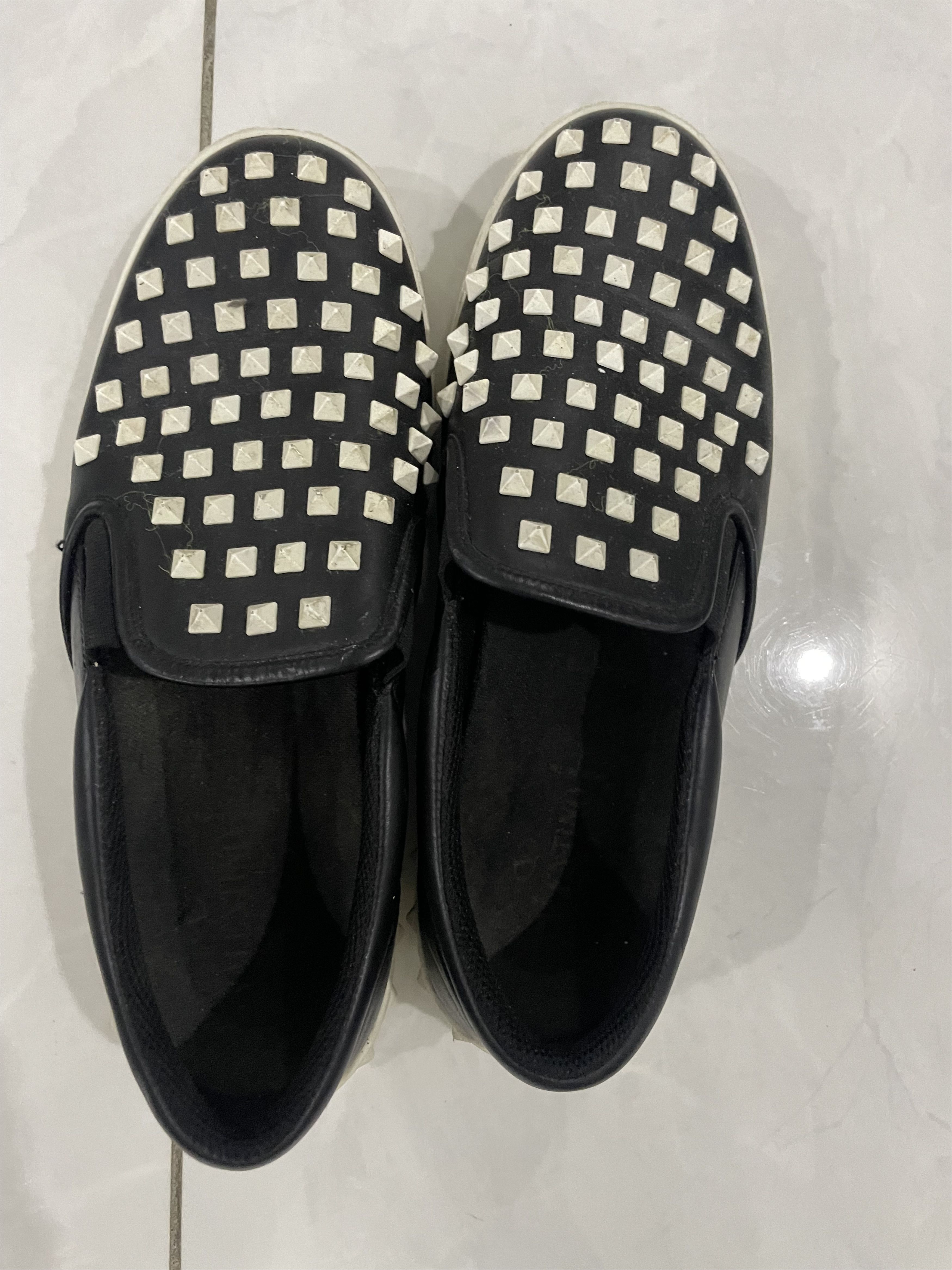 Valentino VALENTINO ROCK SLIP ON SNEAKER Size US 9 / EU 42 - 1 Thumbnail