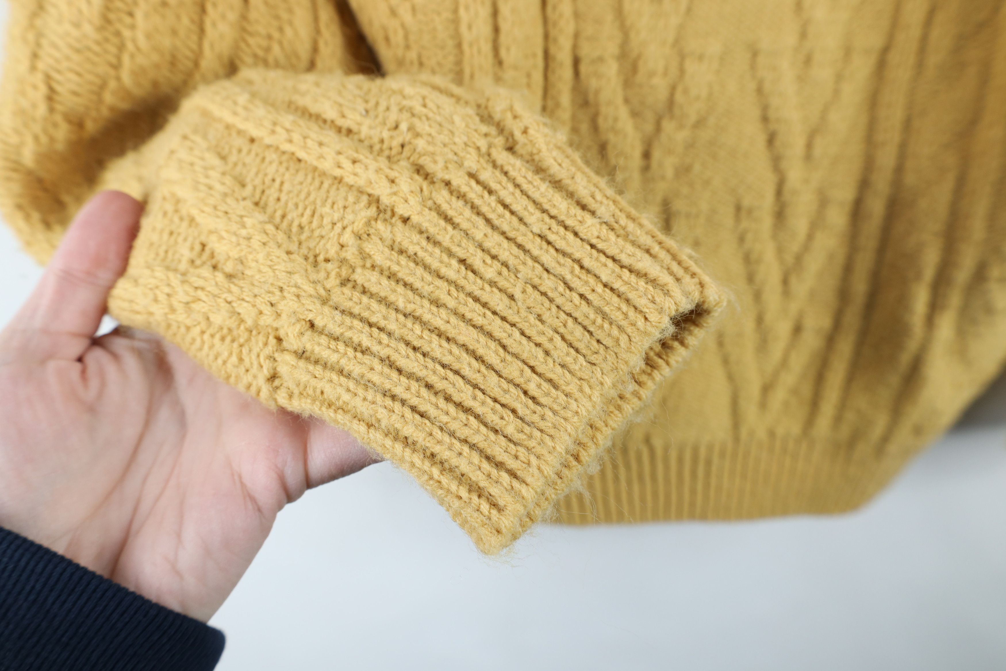 Vintage Vintage 70s Streetwear Textured Knit Crewneck Sweater Gold Size US S / EU 44-46 / 1 - 8 Thumbnail