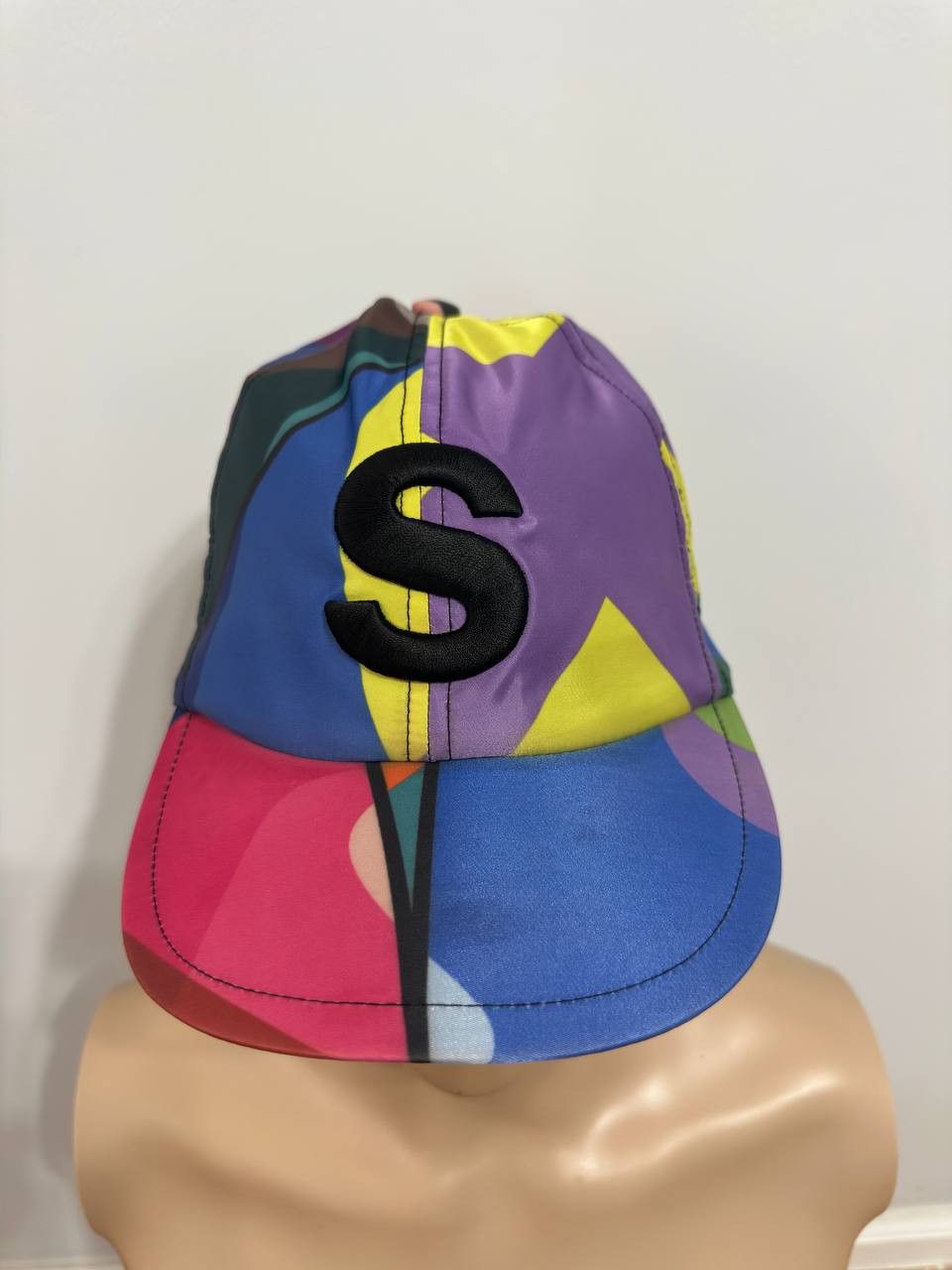 Kaws KAWS x Sacai S Hat Cap Multicolor FW21 Size ONE SIZE - 2 Thumbnail