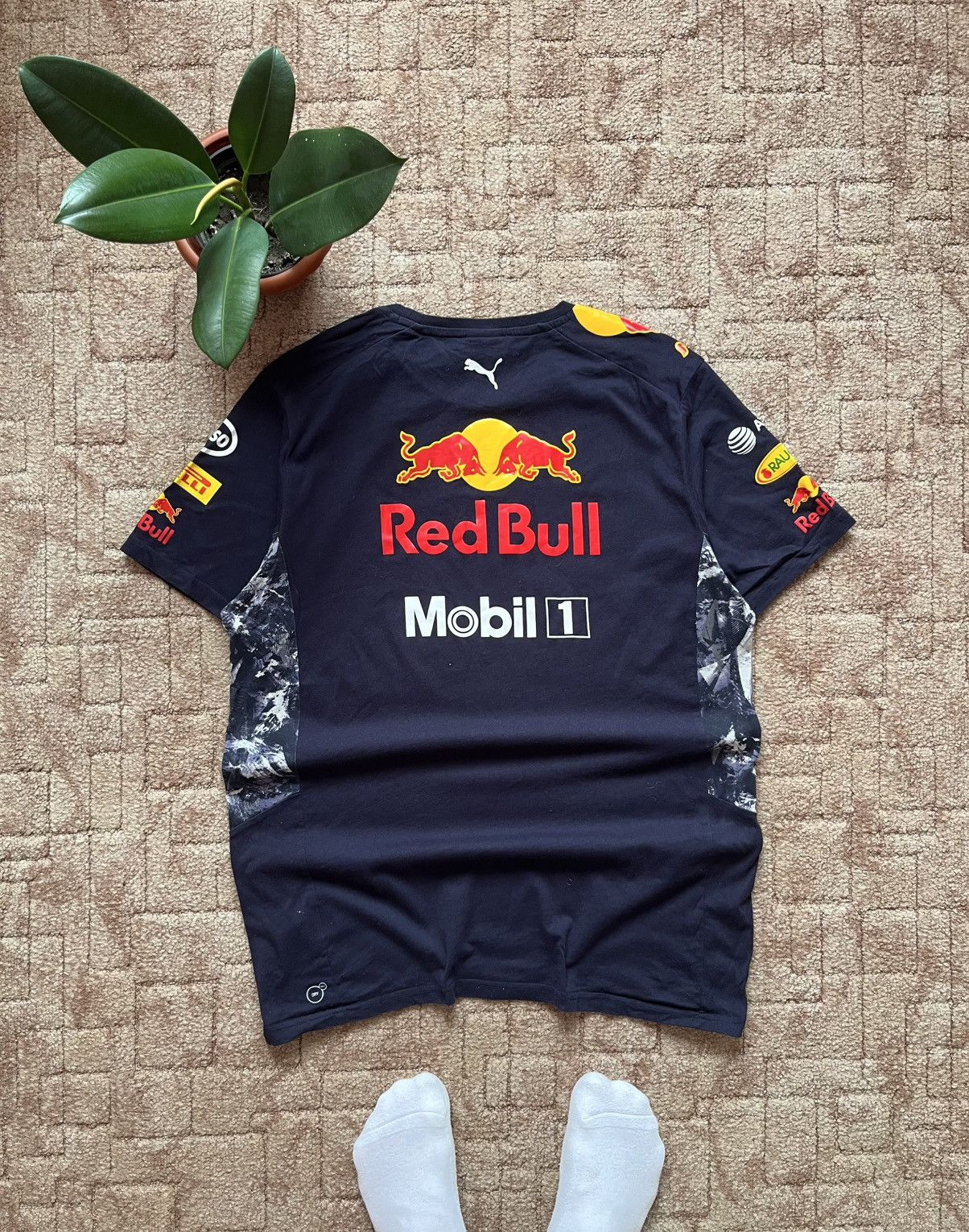 Puma × Red Bull Puma Red Bull Formula One Team Racing Bentley Streetwear Tee Size US L / EU 52-54 / 3 - 1 Thumbnail
