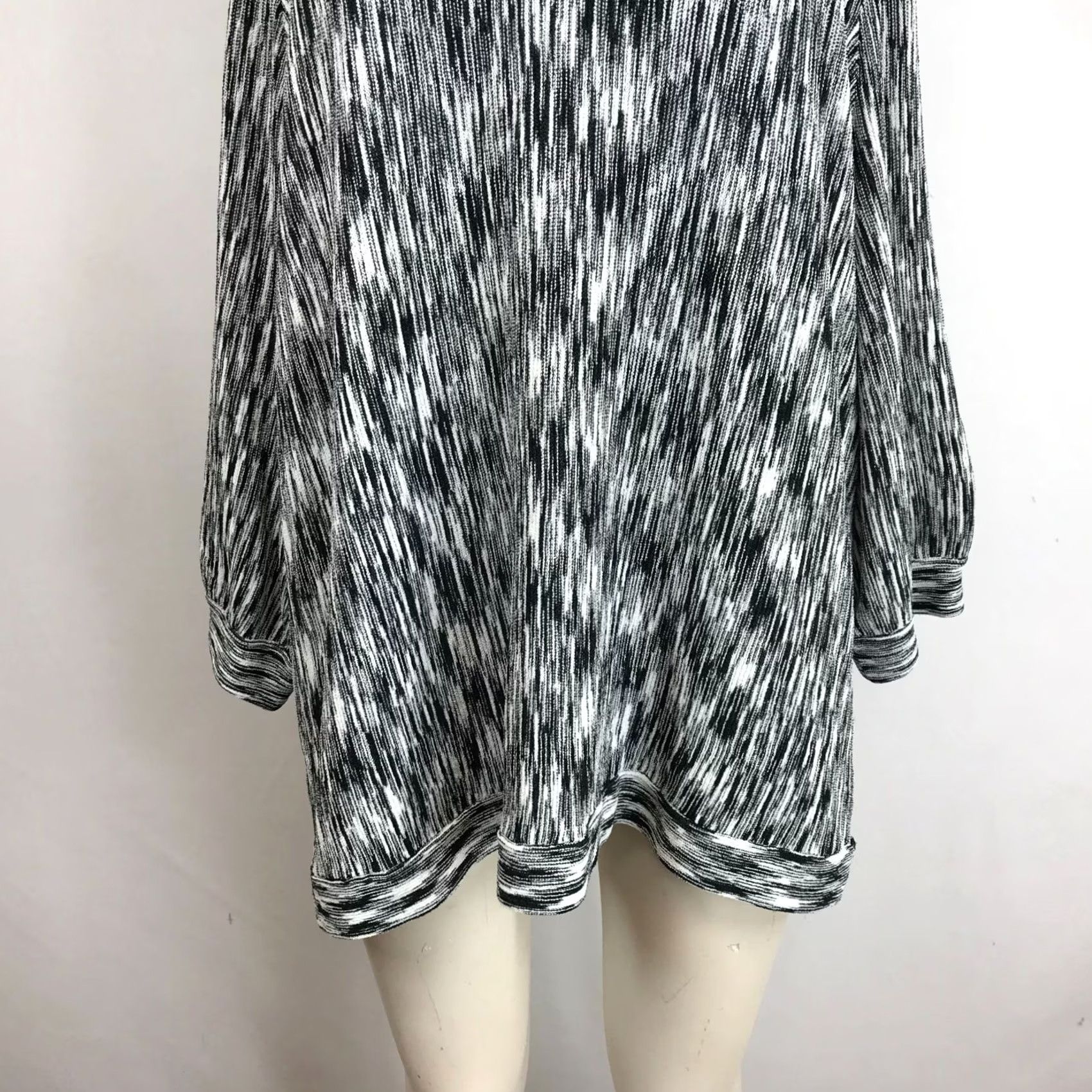 Jones New York Jones New York Women's 3X Black/White Round Neck 3/4 Sleeve Rayon Blend Top Size XXL / US 16-18 / IT 52-54 - 3 Thumbnail