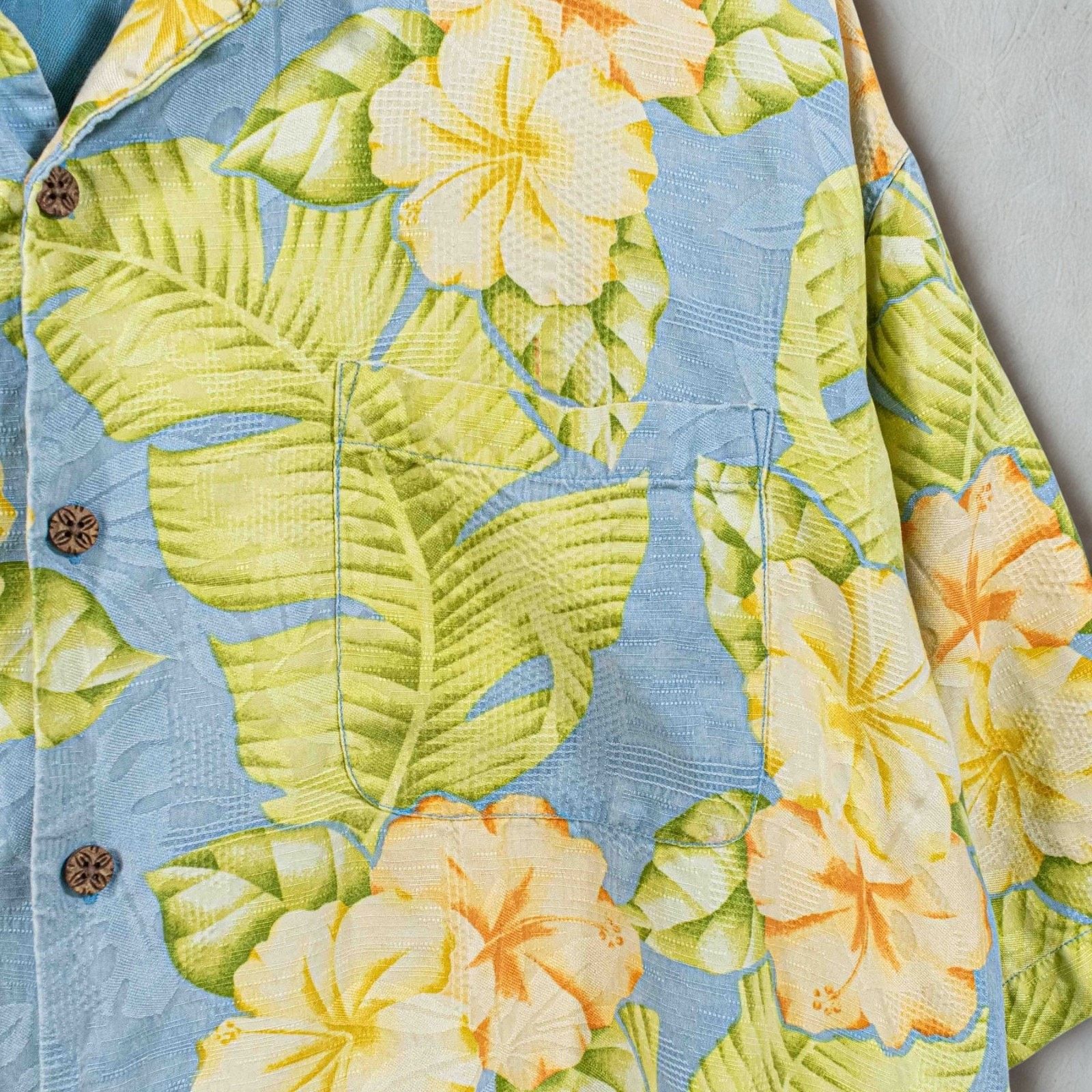 Tommy Bahama Tommy Bahama Silk Hawaiian Shirt XL Floral Camp Collar Loop Size US XL / EU 56 / 4 - 4 Thumbnail