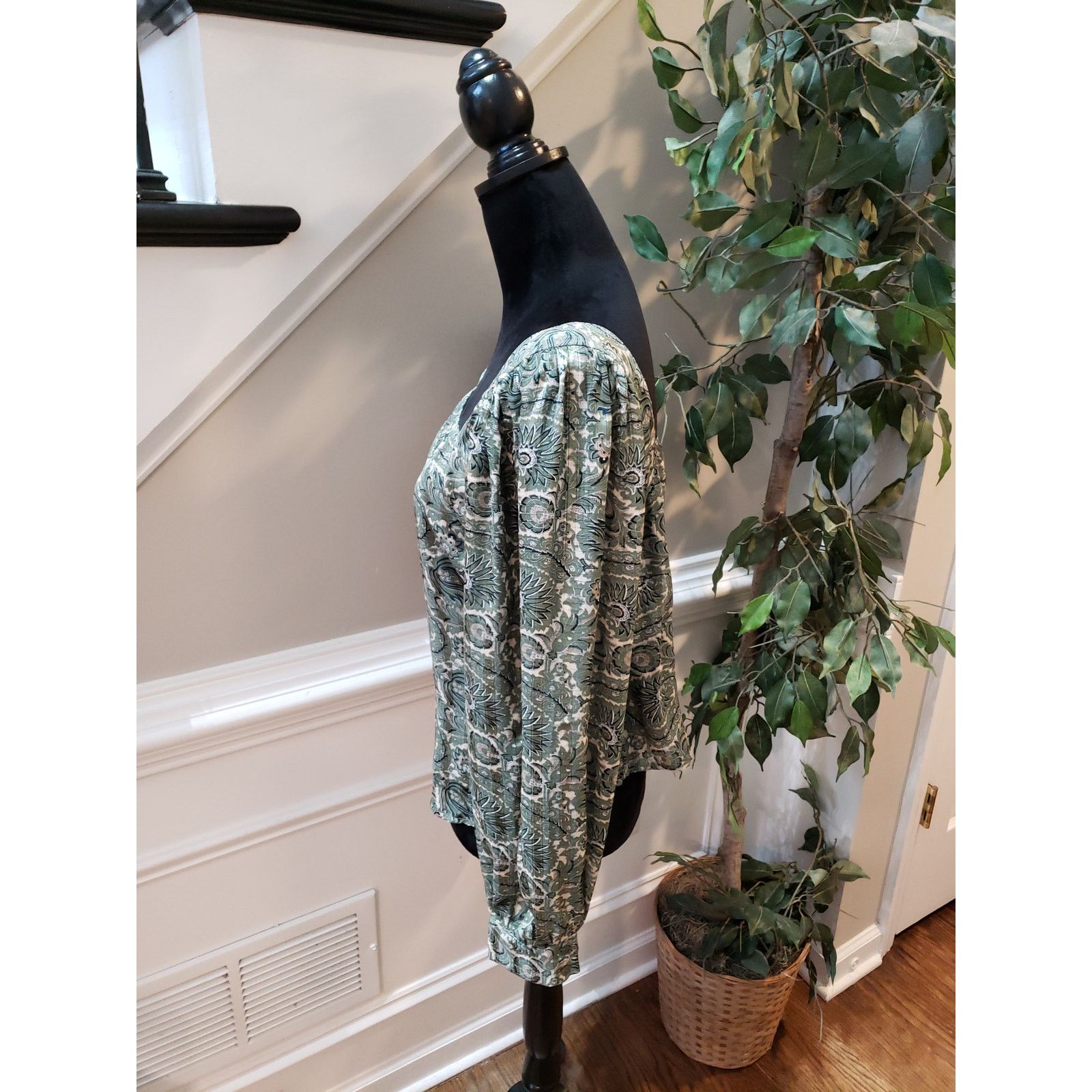 The Unbranded Brand Lucca Blouse Women Medium Green Paisley Puff Sleeve Square Size M / US 6-8 / IT 42-44 - 9 Thumbnail