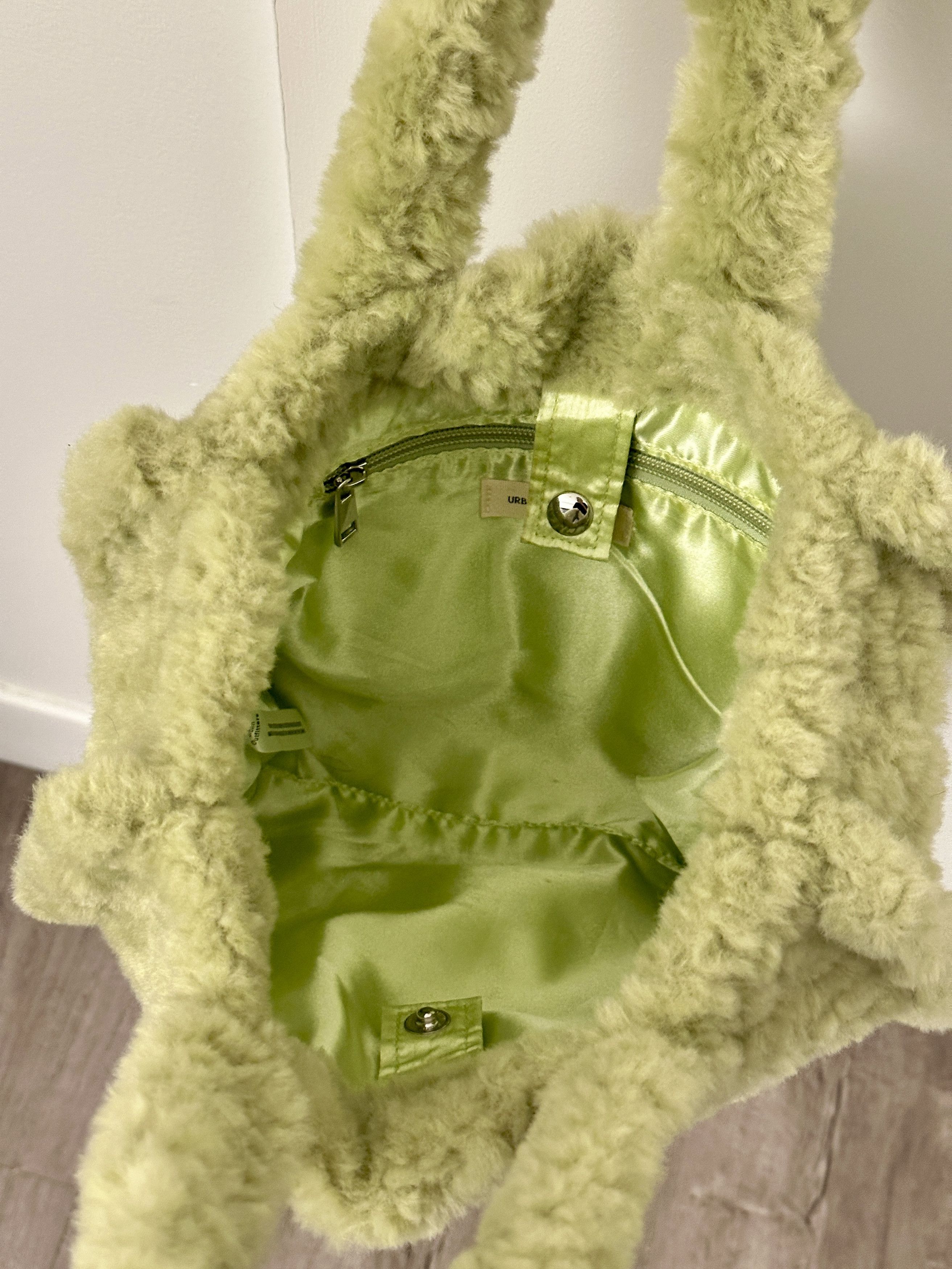 Urban Outfitters Urban Outfitter Olive Faux Fur Medium Tote Bag Like New Size ONE SIZE - 3 Thumbnail