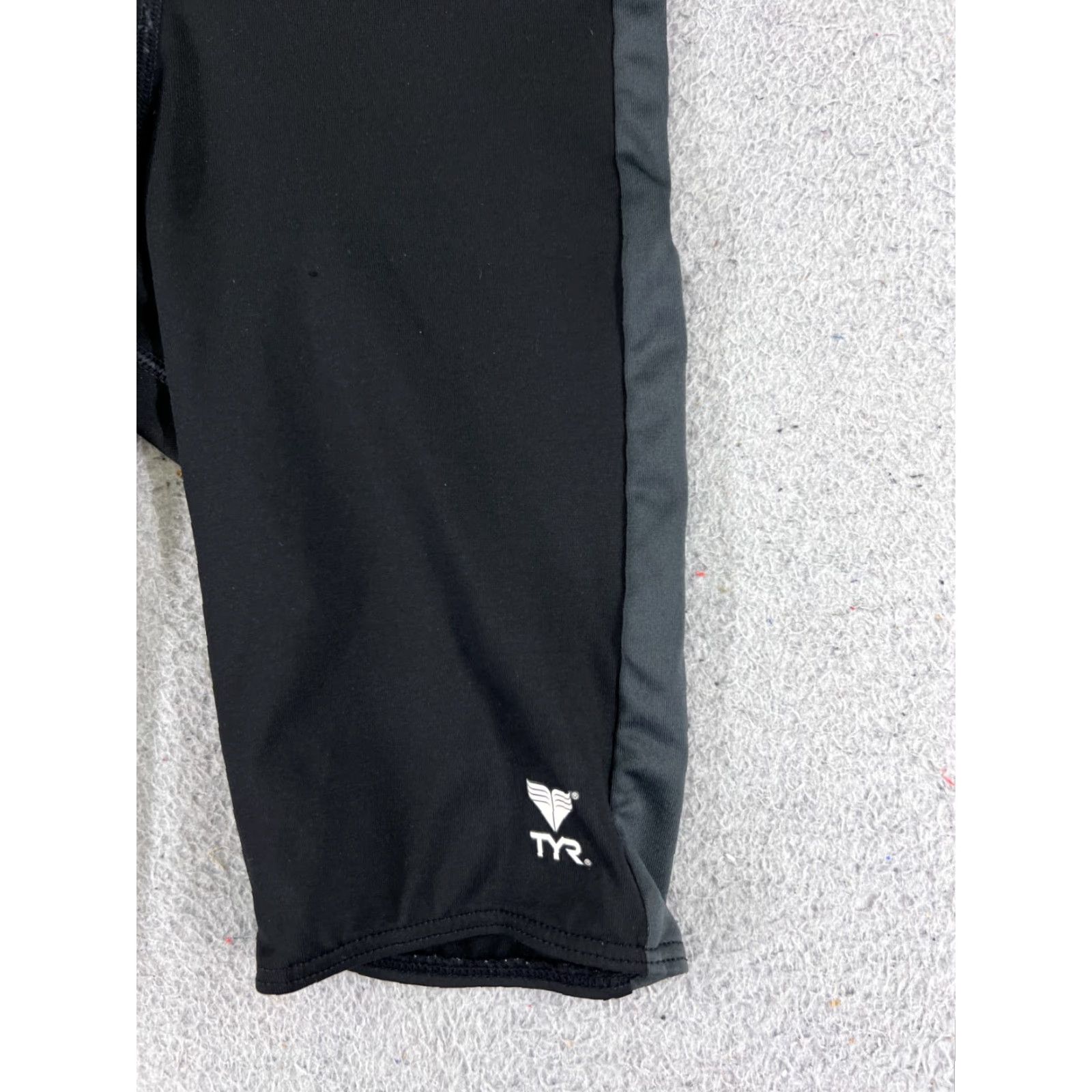 Vintage TYR Compression Shorts Men 29 Black Polyester Spandex Athletic Sports Slim Fit Waist 29 Inseam 9 in Size US 29 - 2 Thumbnail