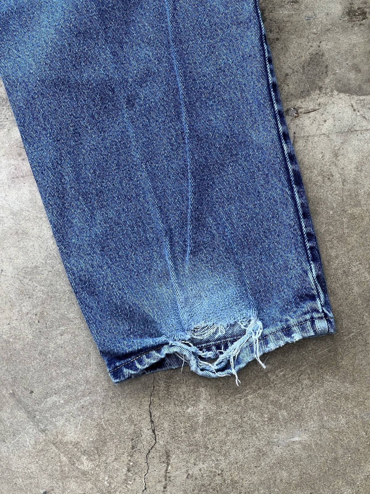 Vintage × Wrangler Wrangler Jeans Distressed Leg Opening Sz. 40x32 Size US 40 / EU 56 - 7 Thumbnail