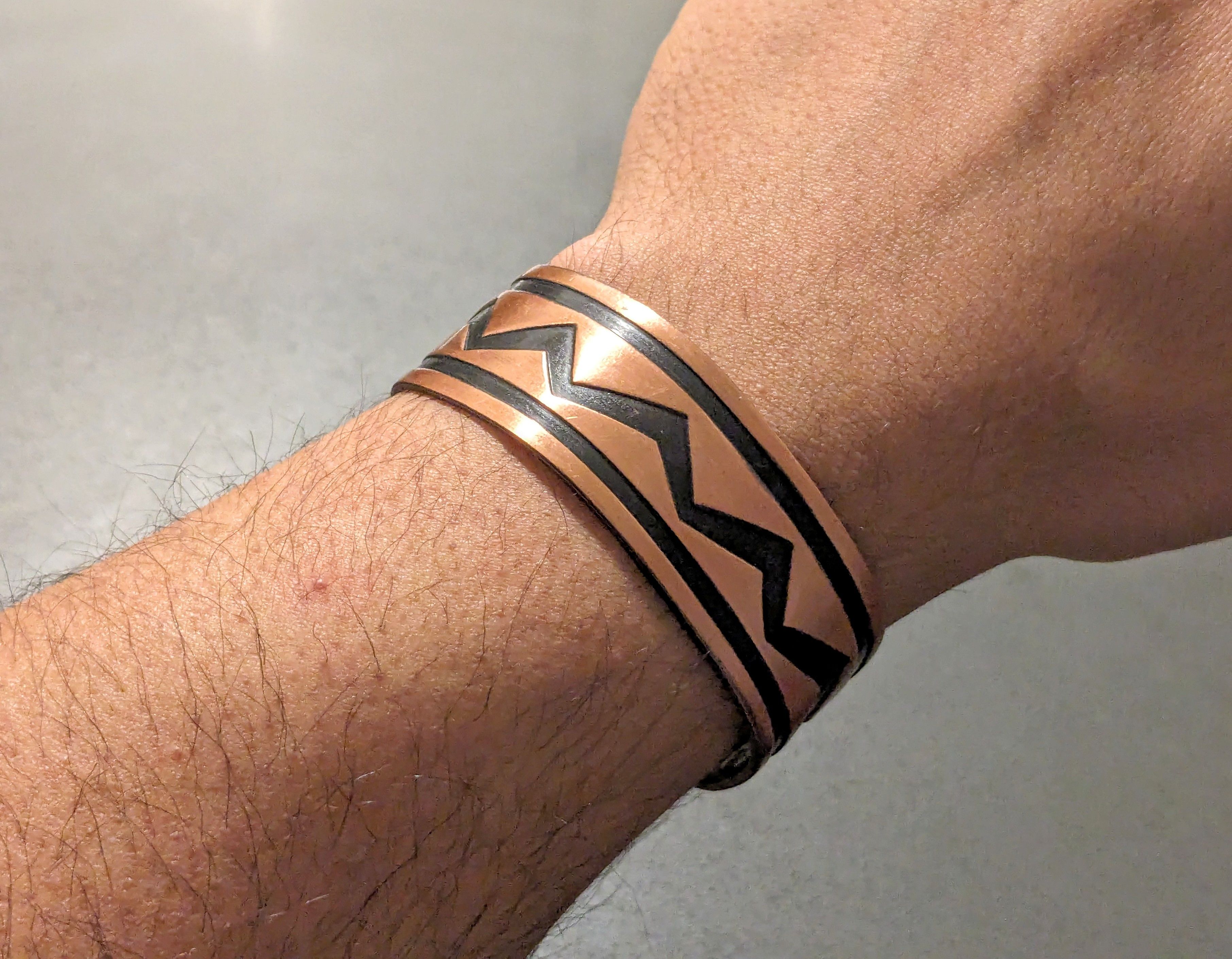 Jewelry × Vintage Vintage Copper Bracelet Cuff Zigzag Native Tribal Americana Size ONE SIZE - 1 Thumbnail