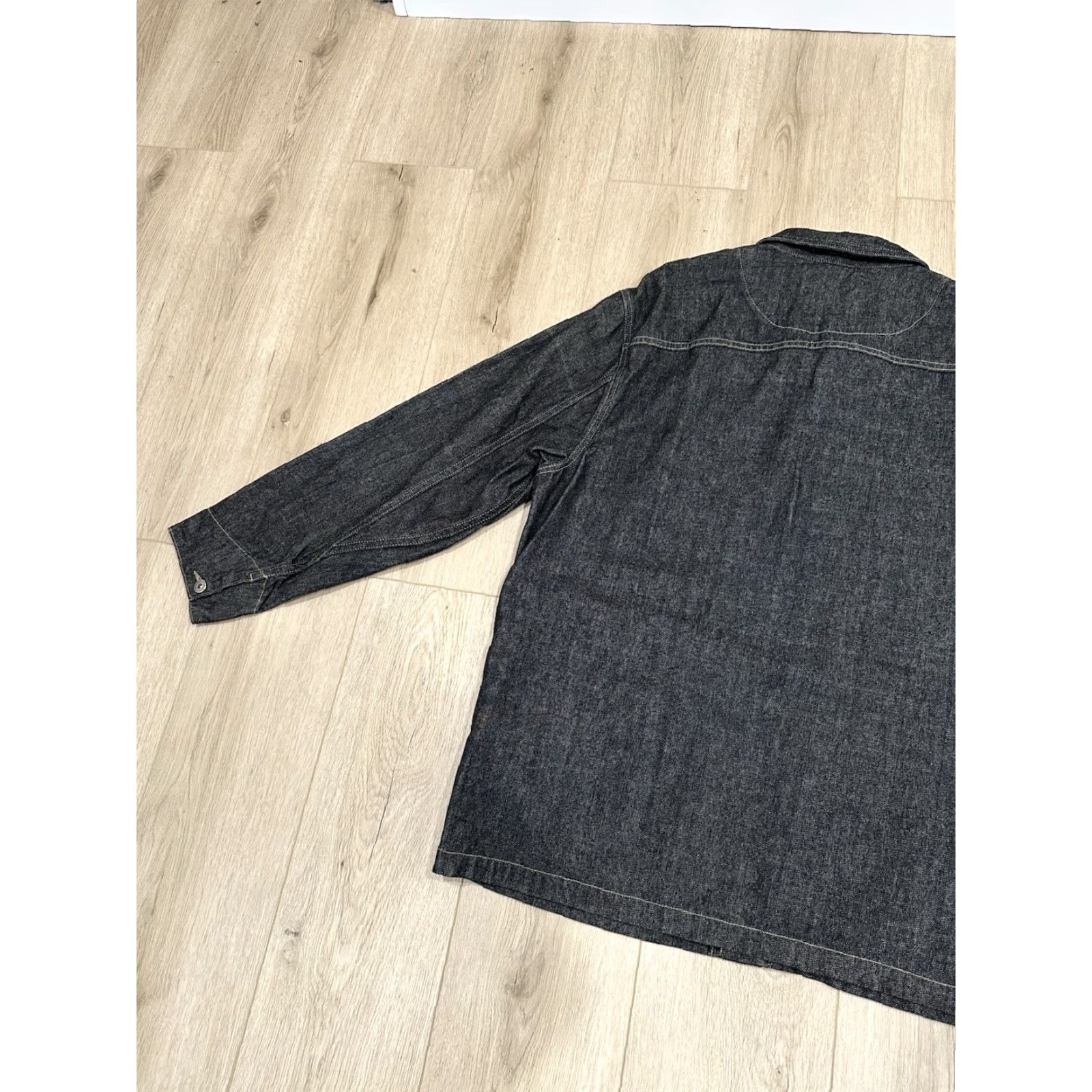 Guess VINTAGE Guess Jeans Mens L Denim Chore Barn Coat Jacket Workwear USA Size US 33 - 6 Thumbnail