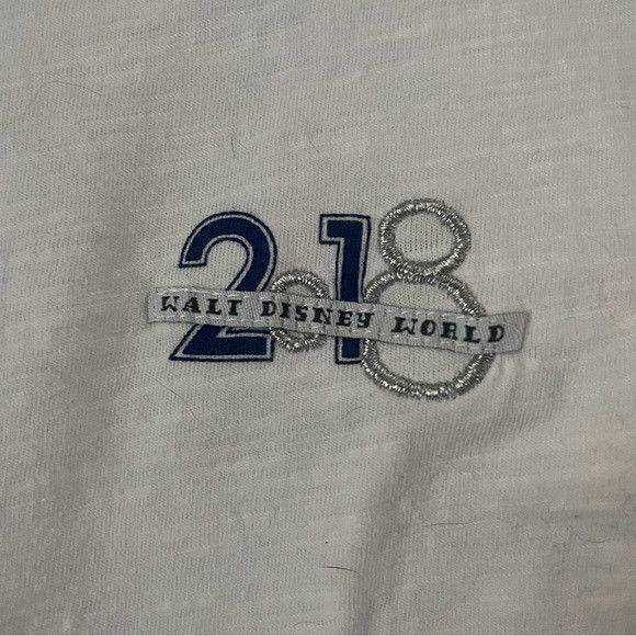 Disney Disney parks 2018 baseball tee authentic parks tee size XL Size XL / US 12-14 / IT 48-50 - 3 Thumbnail