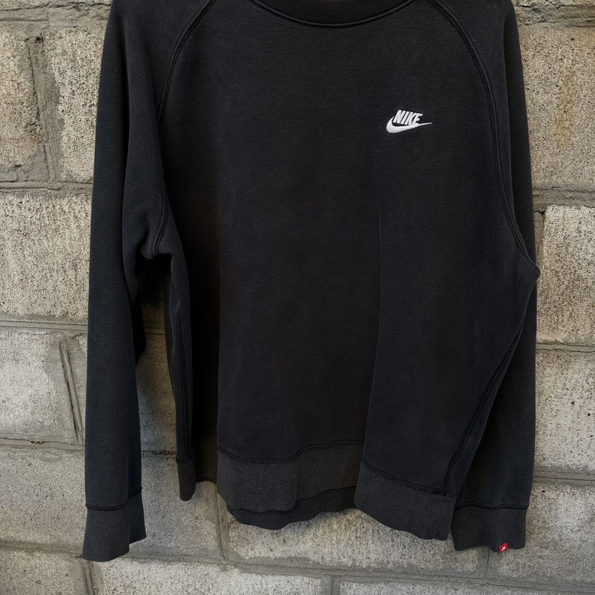20471120 Vintage Nike Sweatshirt Small Logo Size XL Trashed Hype Size US XL / EU 56 / 4 - 4 Thumbnail