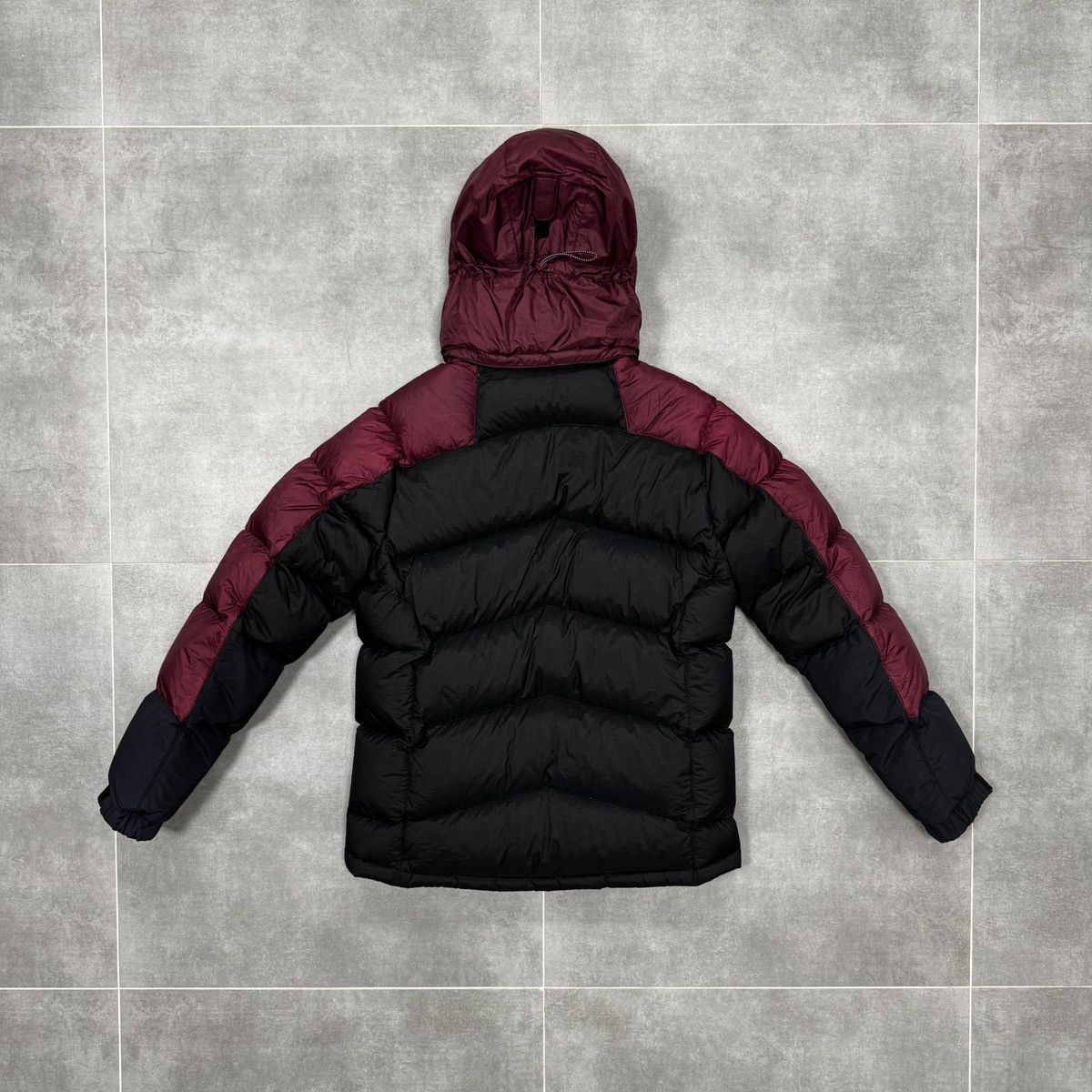 Montbell Montbell Multi Pocket Puffer Down Jacket Men Dark Red Size L Size US L / EU 52-54 / 3 - 23 Thumbnail