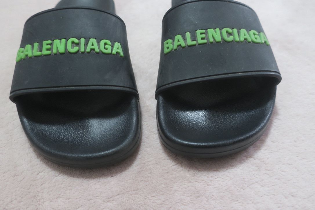 Balenciaga Smooth Rubber Logo Pool Slide Black/Green Size US 6 / IT 36 - 6 Thumbnail