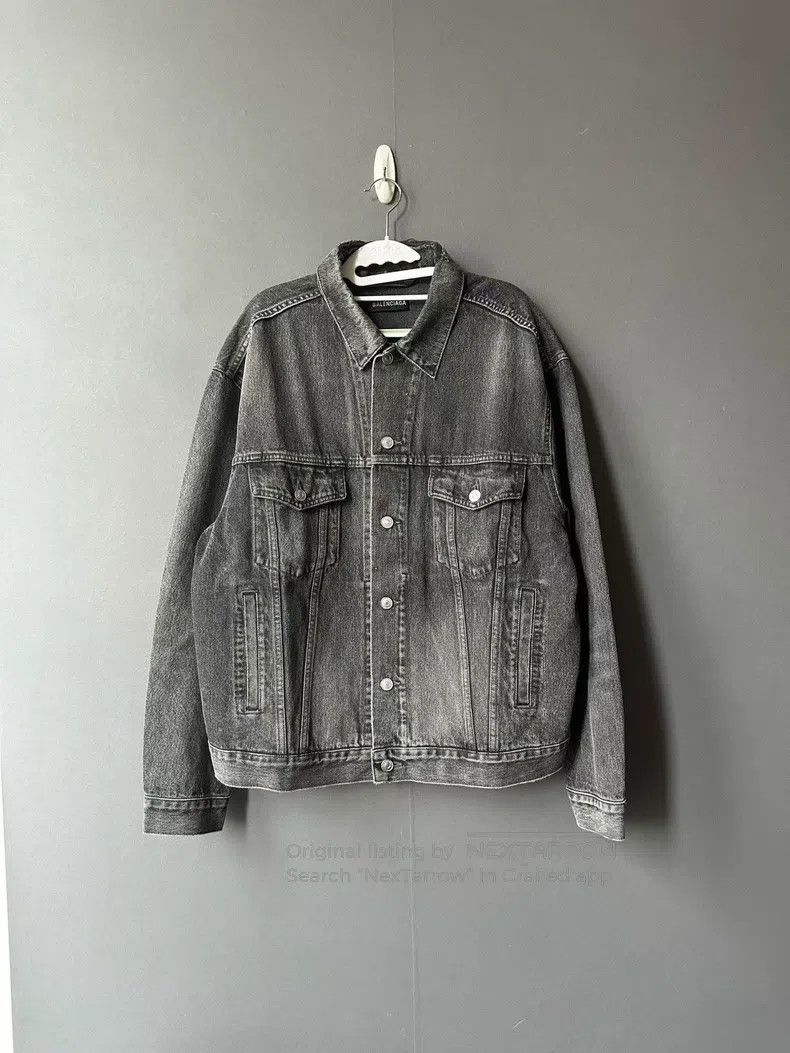 Balenciaga Balenciaga Back logo denim jacket Size US M / EU 48-50 / 2 - 1 Thumbnail