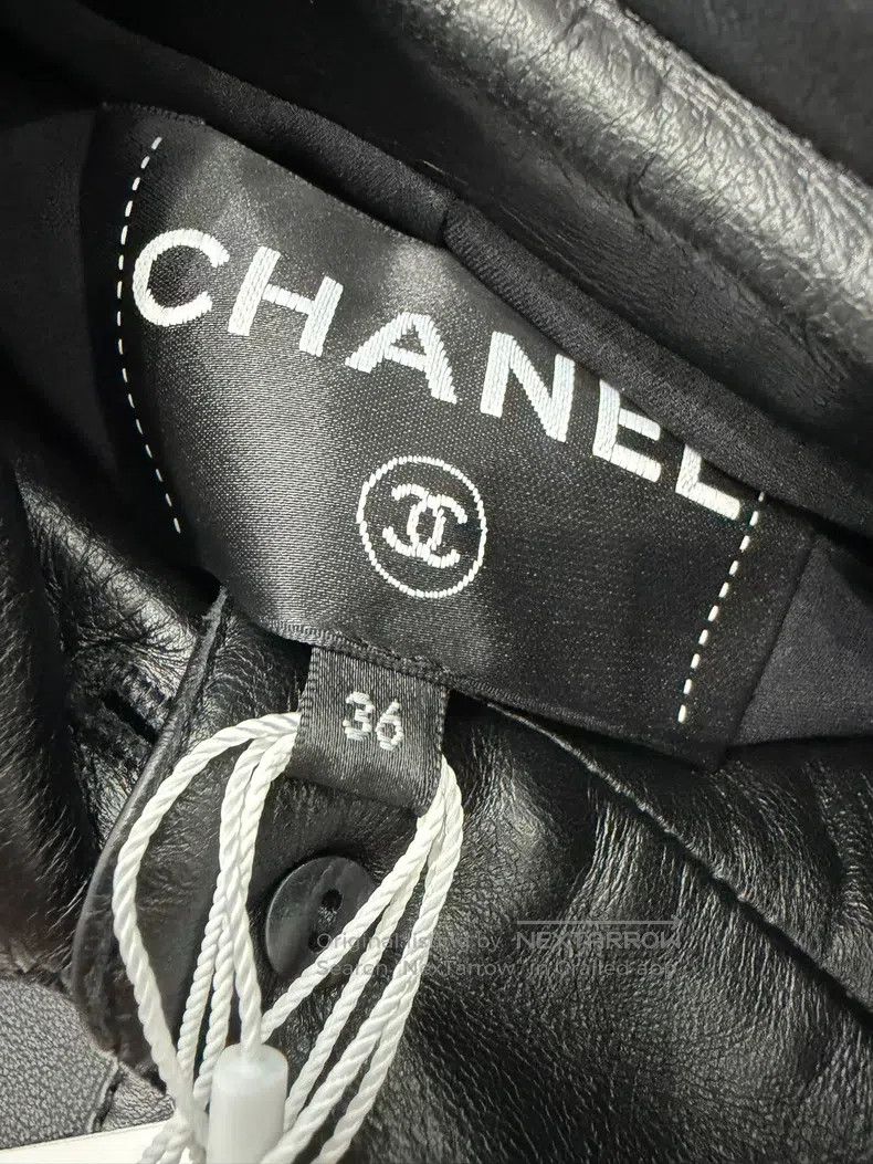Chanel Chanel Glazed button black skirt leather jacket Size XS / US 0-2 / IT 36-38 - 5 Thumbnail