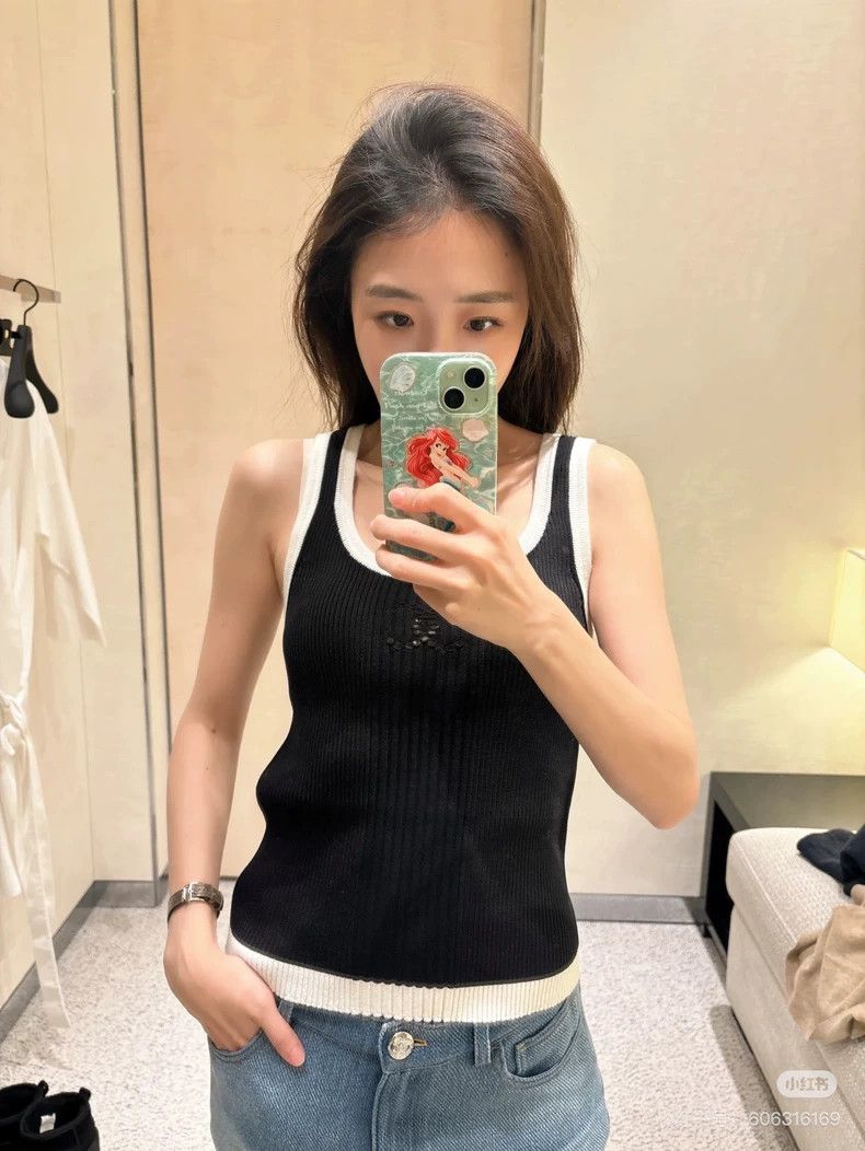 Chanel Chanel 25C hollow logo black knitted vest Size XS / US 0-2 / IT 36-38 - 8 Thumbnail