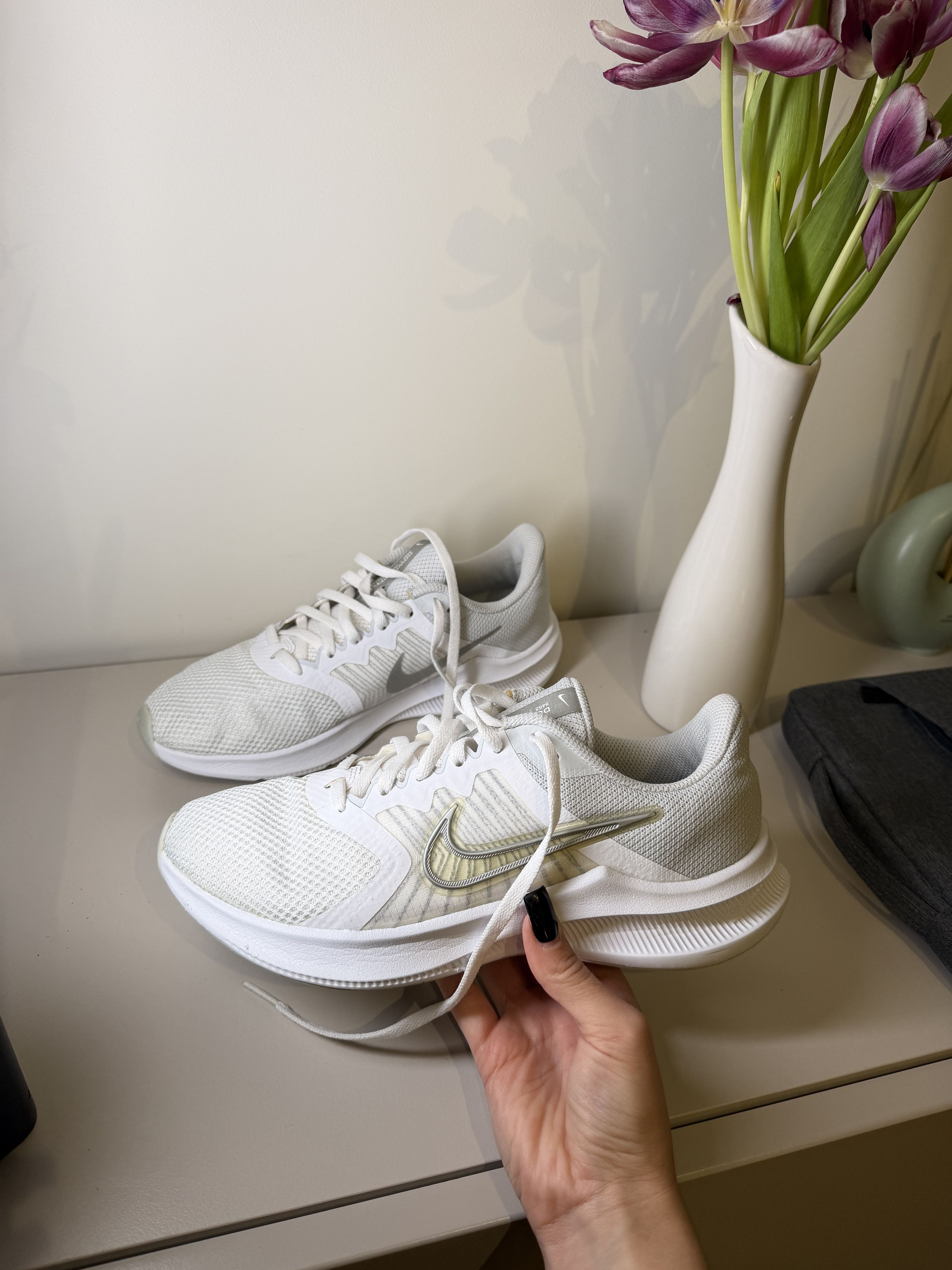 Nike Nike Downshifter White Running Sneakers Size EU 38 / US 5.5 Size US 5.5 / EU 38 - 1 Thumbnail