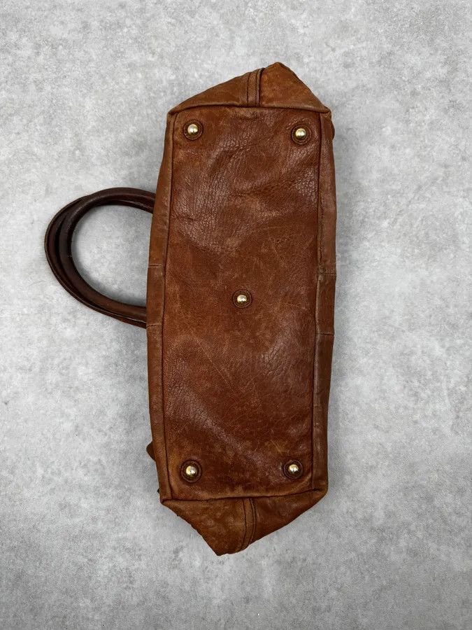 Yves Saint Laurent 2000s Yves Saint Laurent Easy Y Brown Grained Leather Handle Bag Size ONE SIZE - 5 Thumbnail