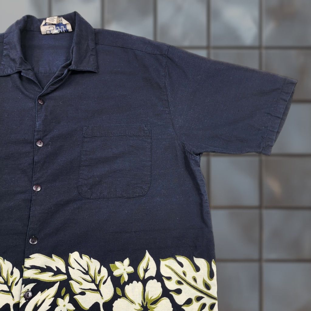Vintage VINTAGE CS Sport Shirt Mens Large Navy Blue Hawaiian Floral Button-Up Cotton Shirt Size US L / EU 52-54 / 3 - 1 Thumbnail