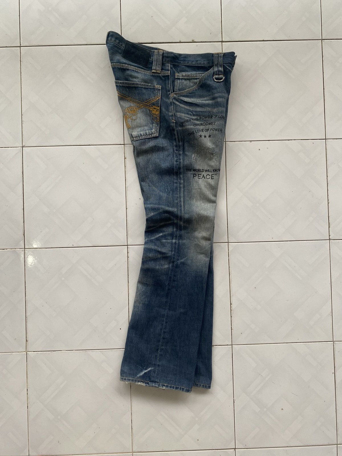 Roar Roar Crossgun Swarovski Distress Jeans Size US 31 - 3 Thumbnail