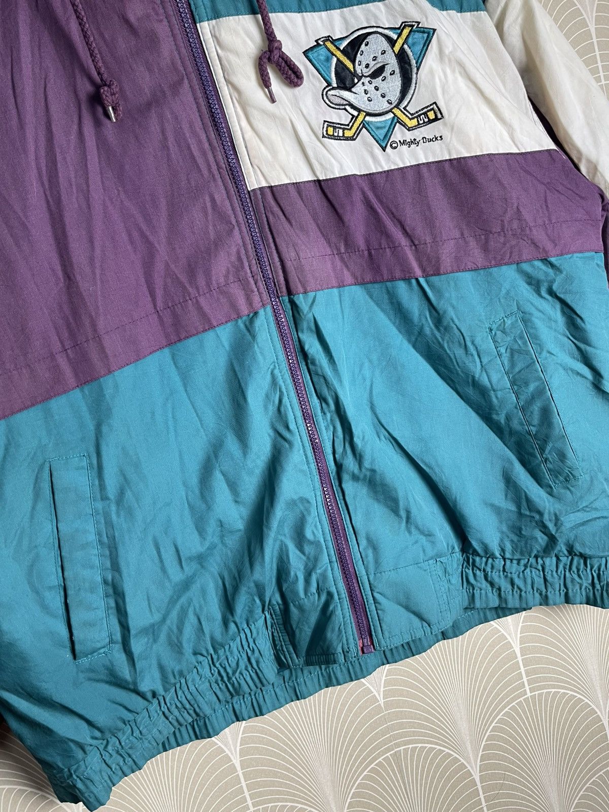 NHL 90s THE MIGHTY DUCKS HOODIE ZIPPER JACKET RARE Size US M / EU 48-50 / 2 - 8 Thumbnail