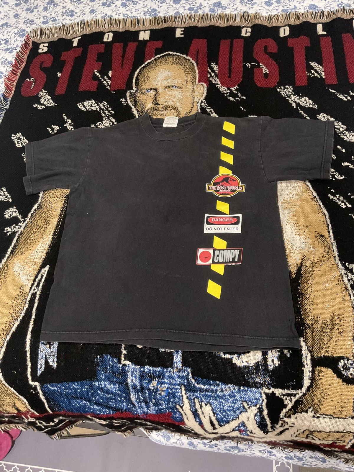 Vintage Vintage Jurassic park shirt 1997 medium Size US M / EU 48-50 / 2 - 1 Thumbnail