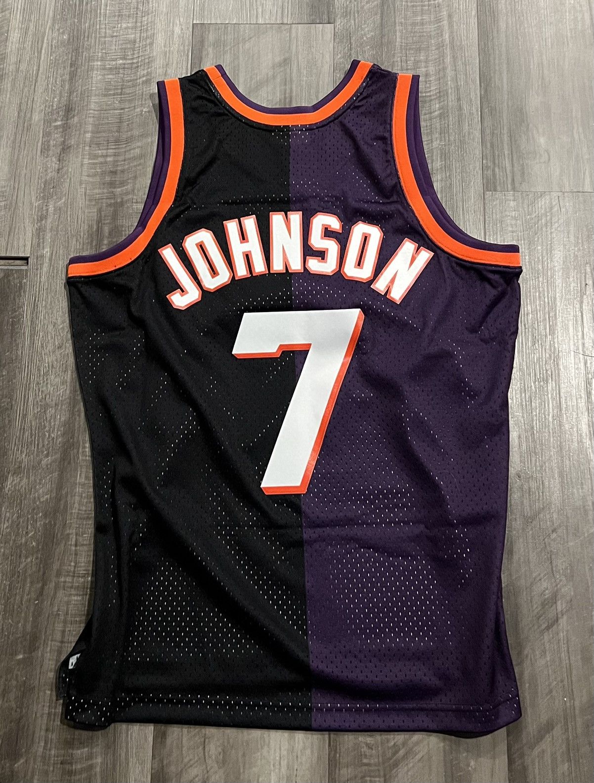 Mitchell & Ness Size M Kevin Johnson Suns Mitchell & Ness Hardwood Classics Size US M / EU 48-50 / 2 - 2 Thumbnail