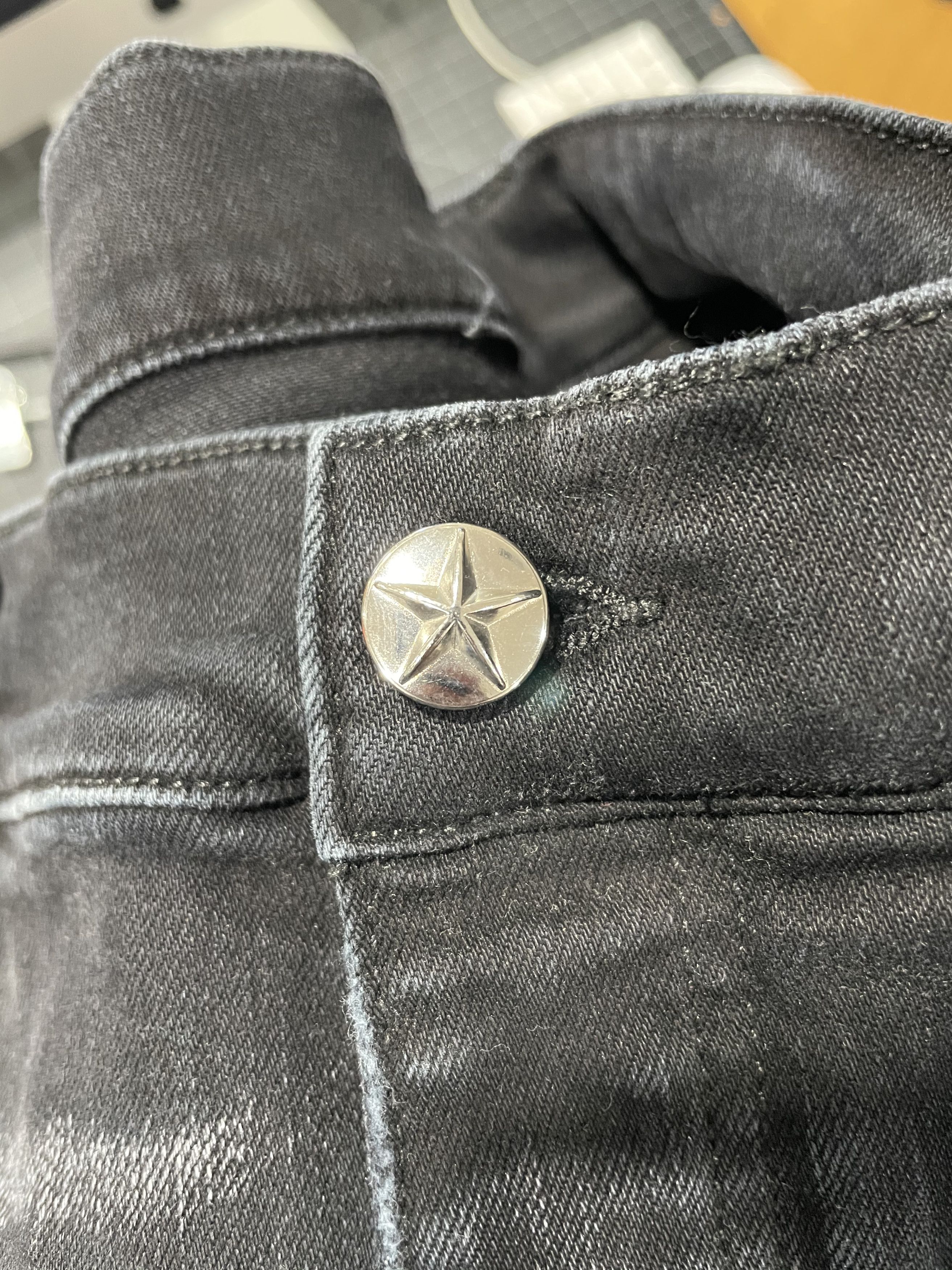 Amiri AMIRI (Chemist Star Jean 'Aged Black') Size US 32 / EU 48 - 6 Thumbnail