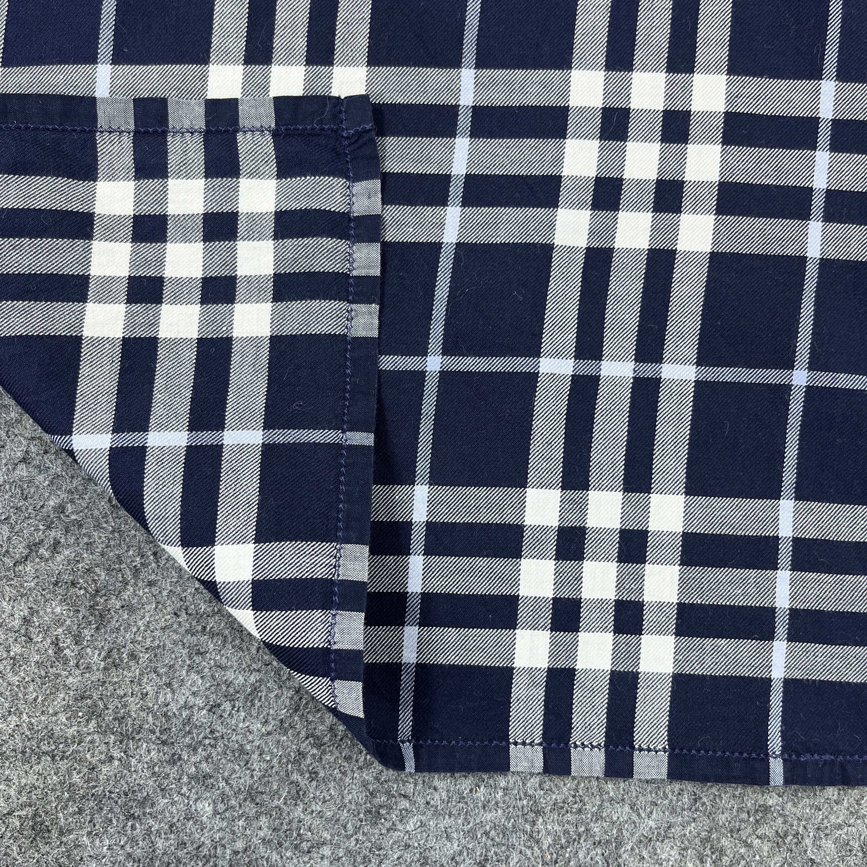 Burberry Burberry Handkerchief / Bandana / Neckerchief B1153 Size ONE SIZE - 3 Thumbnail