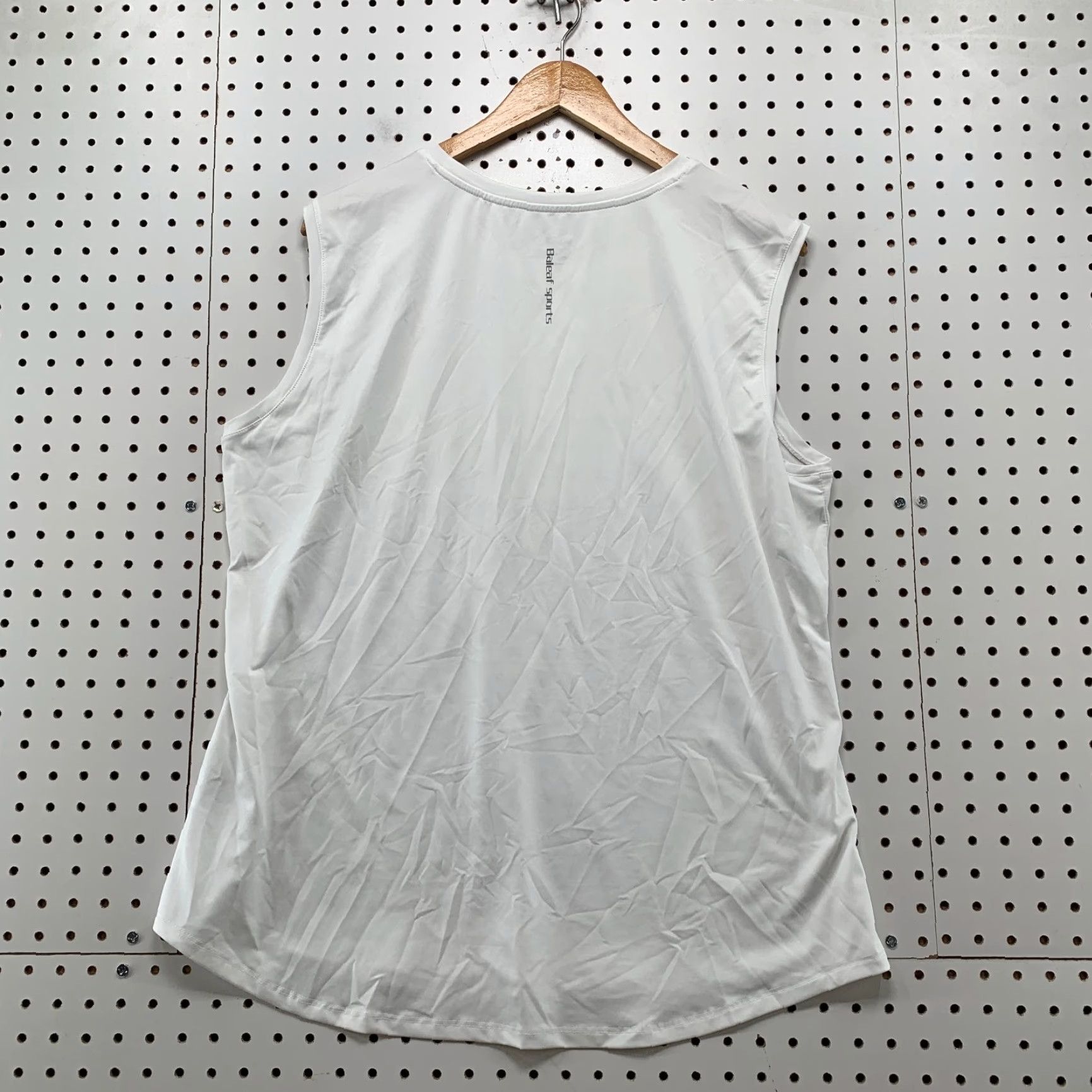 Vintage Baleaf Athletic Top Shirt Womens 2XL White Sleeveless Polyester Spandex Yoga Size XXL / US 16-18 / IT 52-54 - 2 Thumbnail