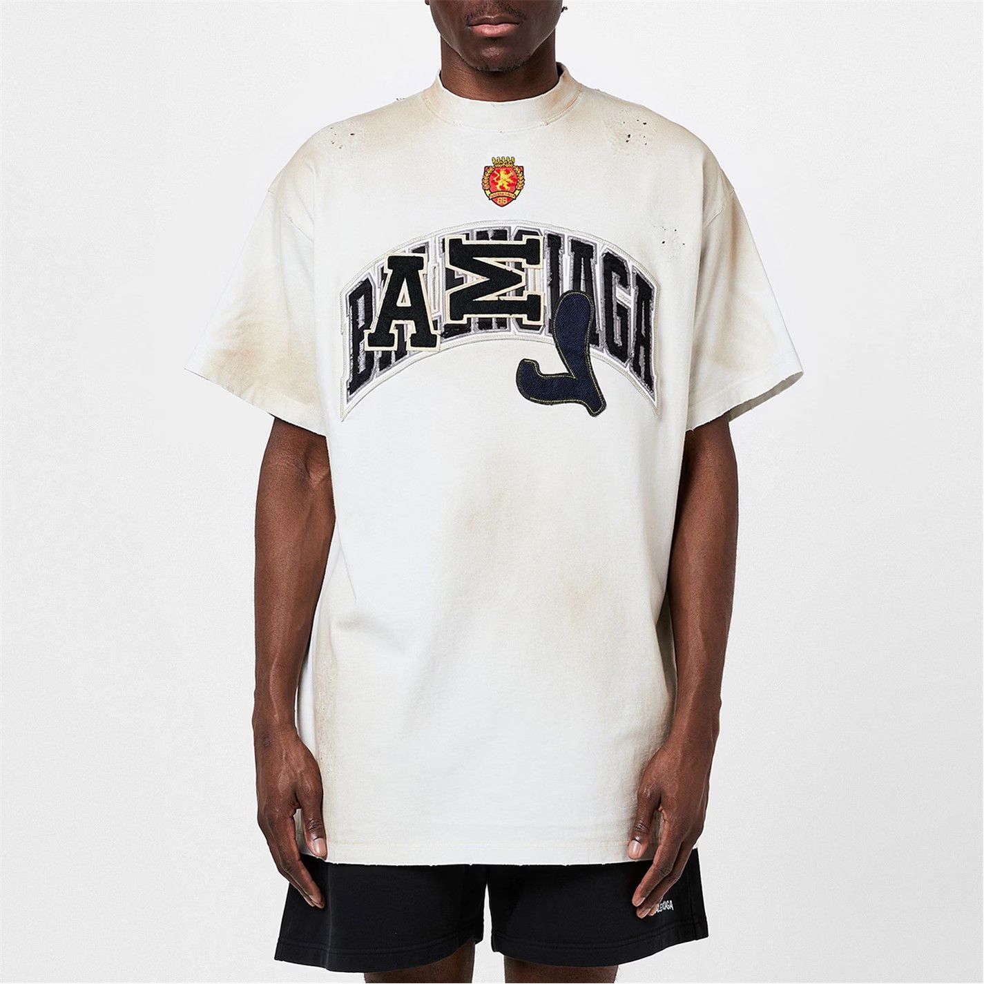 Balenciaga o1g2r1mq0226 Skater Oversized T-Shirt In Dirty White Size US XS / EU 42 / 0 - 2 Thumbnail