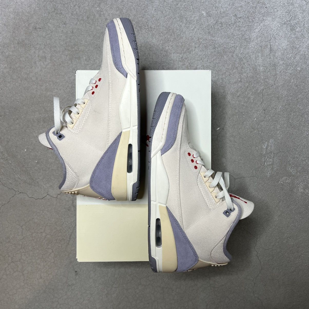 Jordan Brand Nike Air Jordan 3 Retro Muslin 9.5 Size US 9.5 / EU 42-43 - 1 Thumbnail