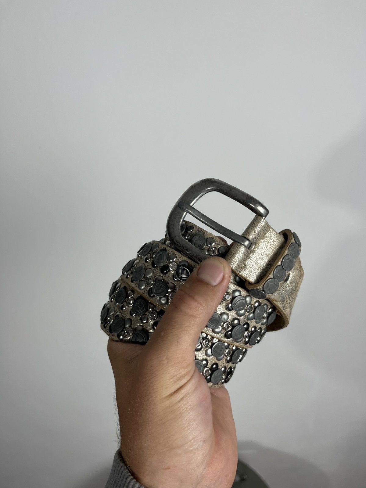 Other Avant Garde Faux Leather Silver Studded Heart Buckle Belt Size ONE SIZE - 2 Thumbnail