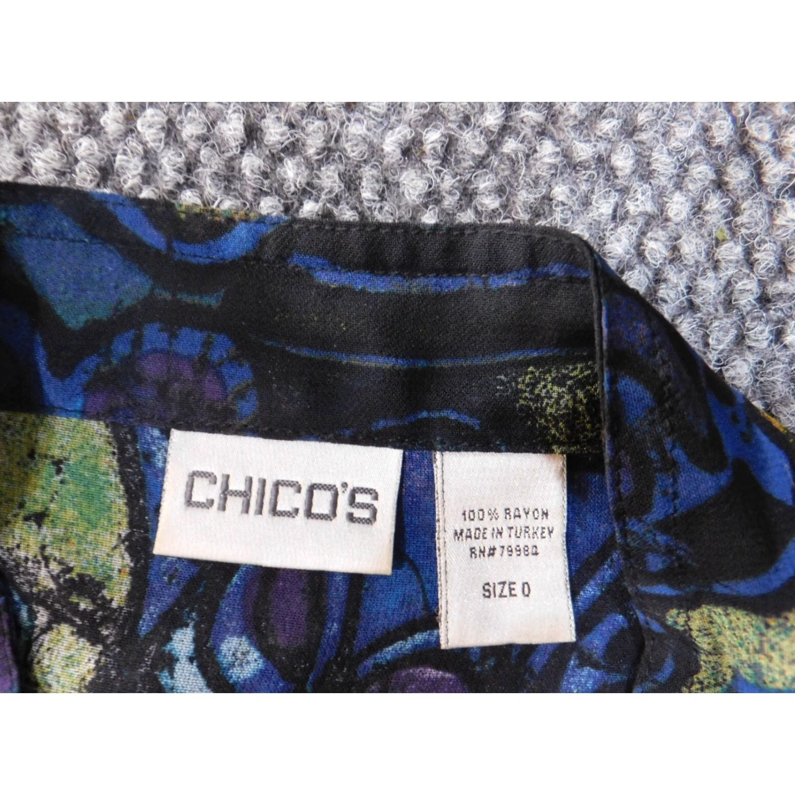 Vintage Chicos Blouse Shirt Womens 0 Blue Geometric Rayon Open Crew Neck Long Sleeve Open Casual Regular Vintage No Size XS / US 0-2 / IT 36-38 - 6 Thumbnail